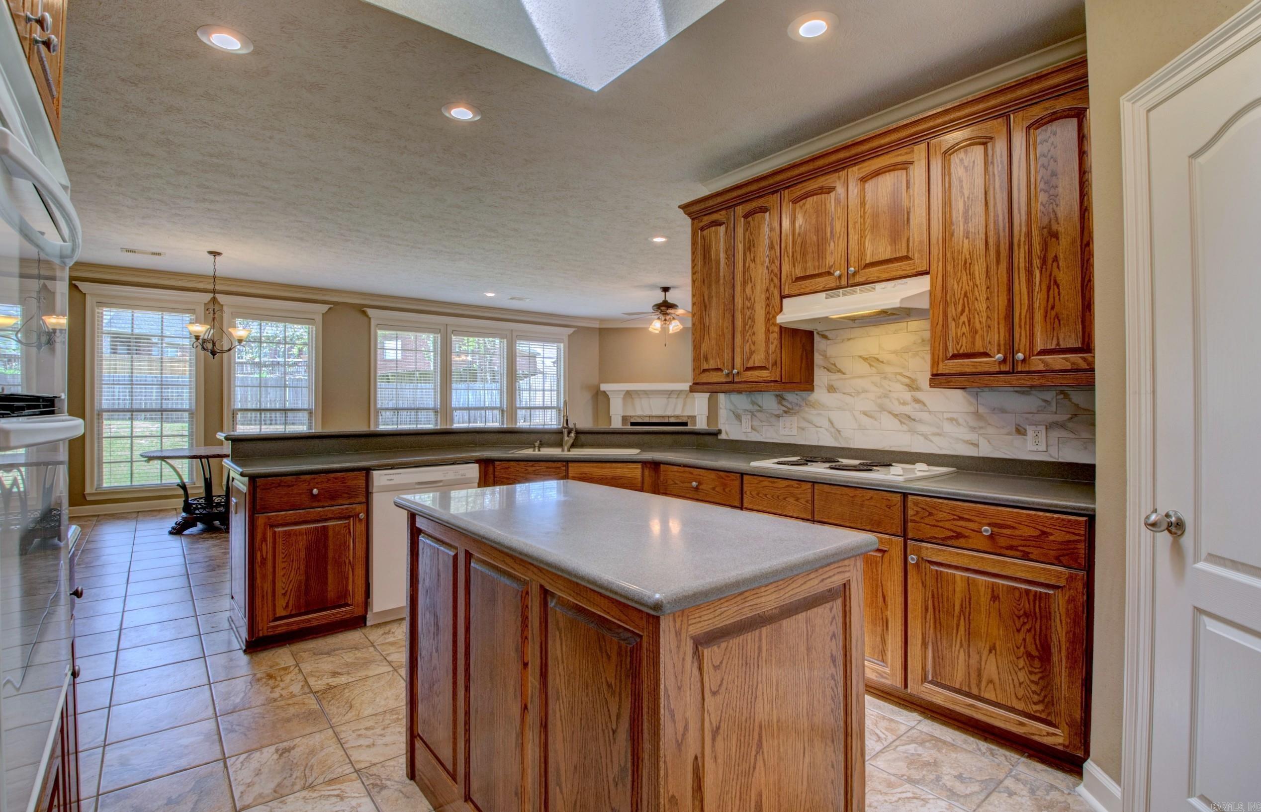 MAUMELLE VALLEY ESTATES - Residential