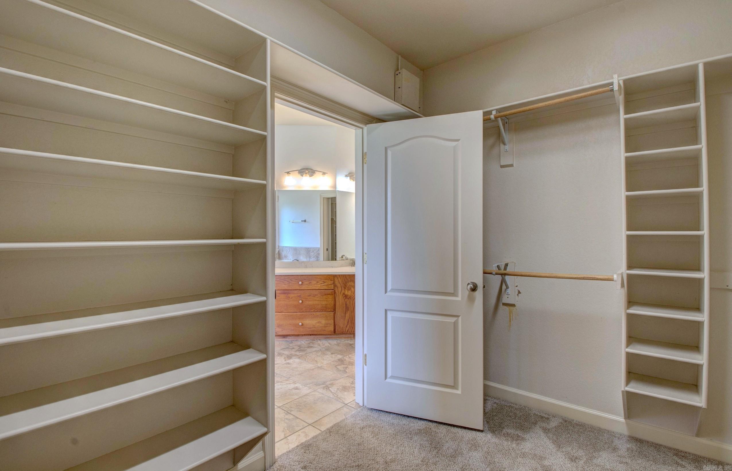 MAUMELLE VALLEY ESTATES - Residential