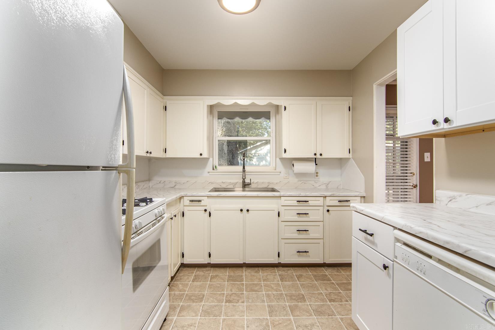 BROADMOOR ADDN - Residential