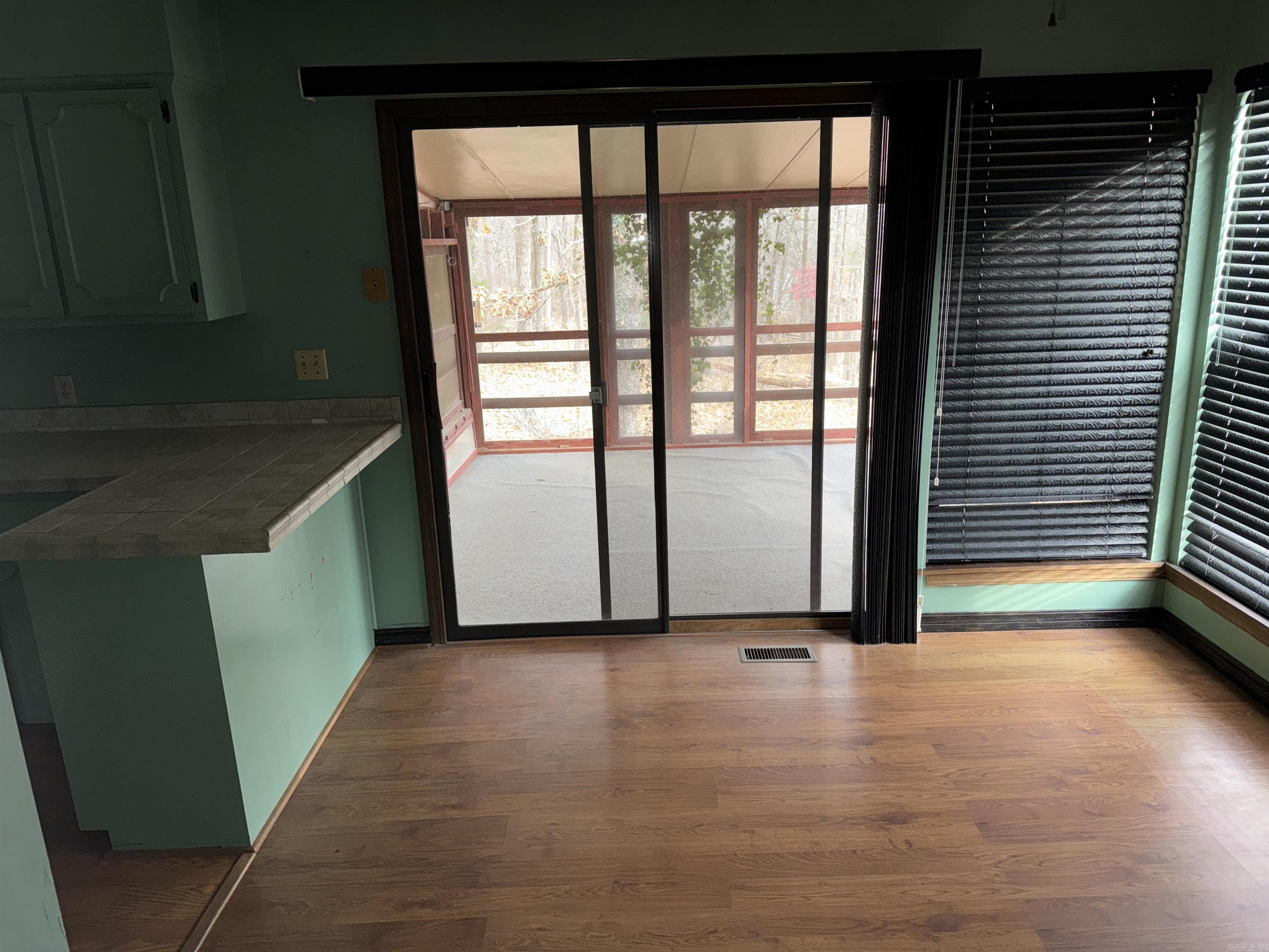 CHELSEA GLADE - Residential