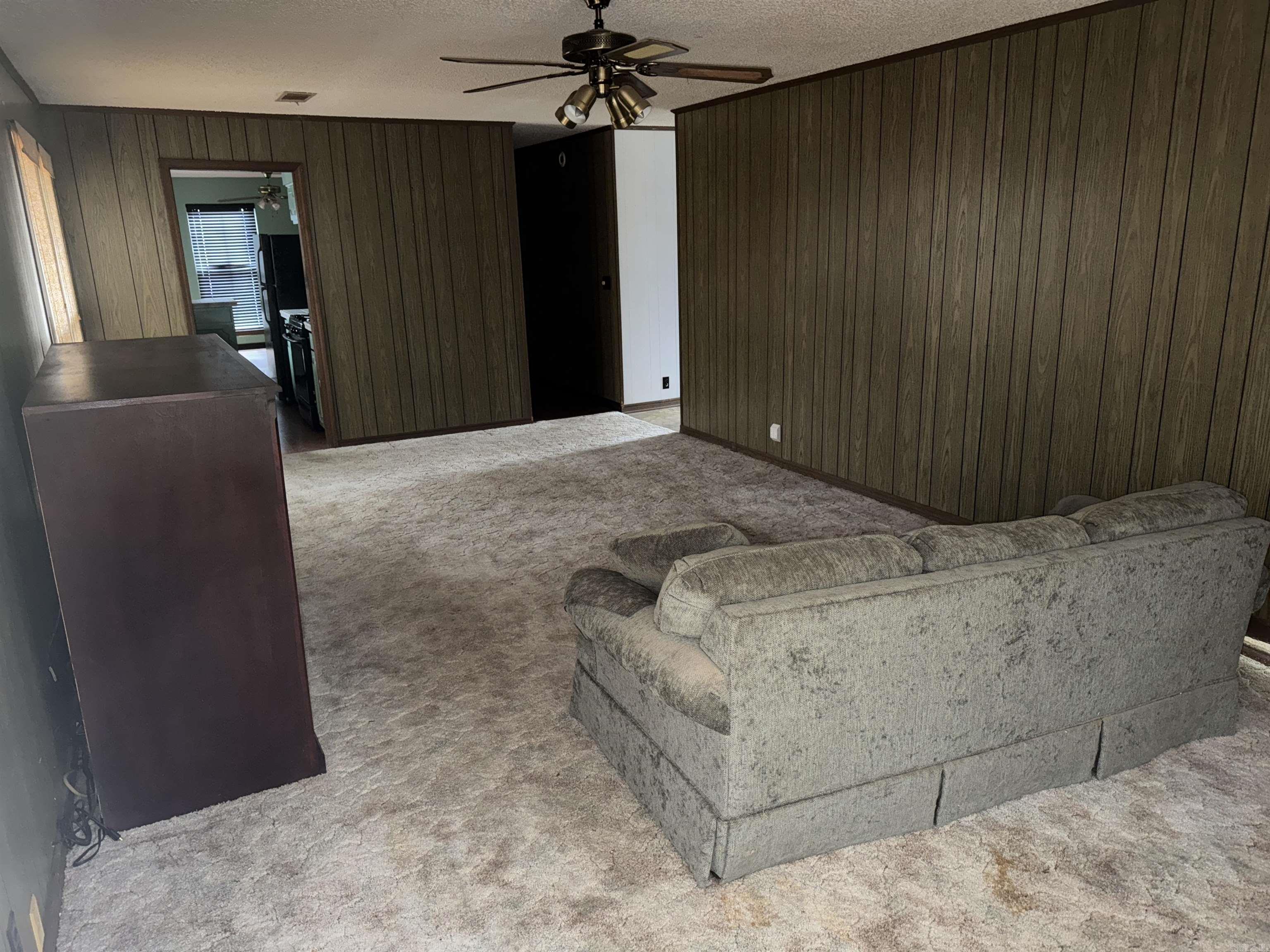 CHELSEA GLADE - Residential