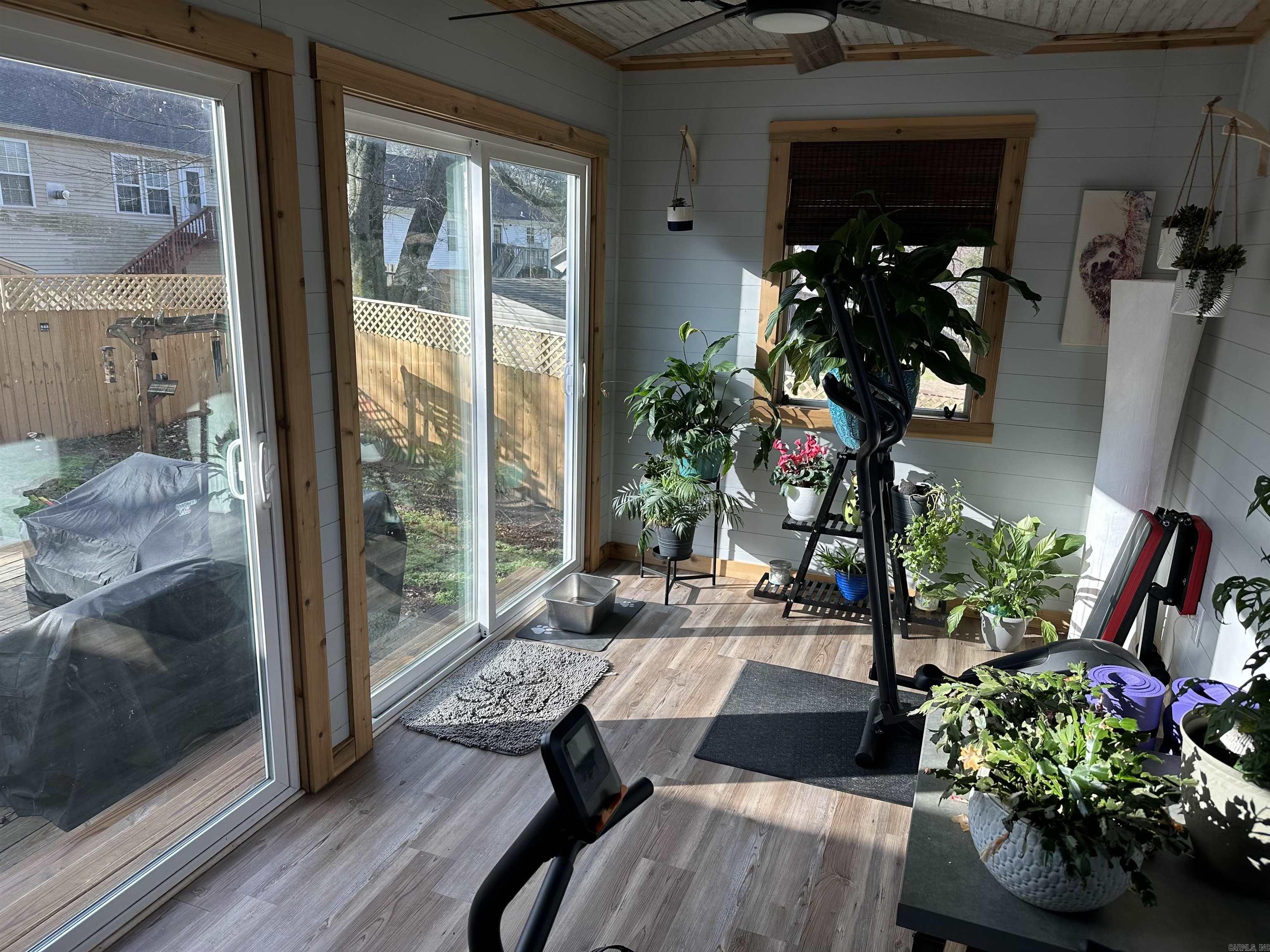 Sharon Oaks Phase I - Residential