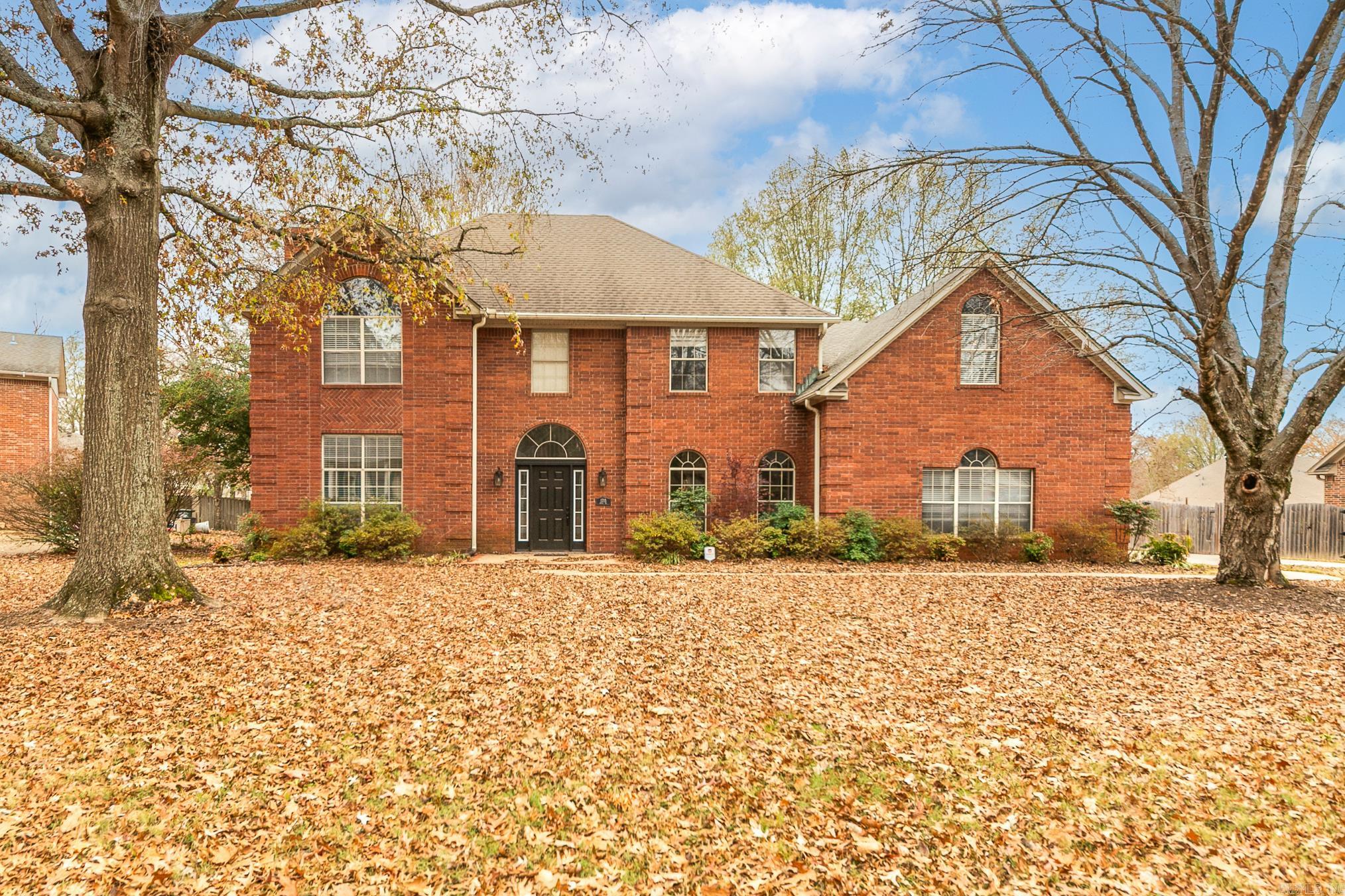 ROYAL OAKS - Residential