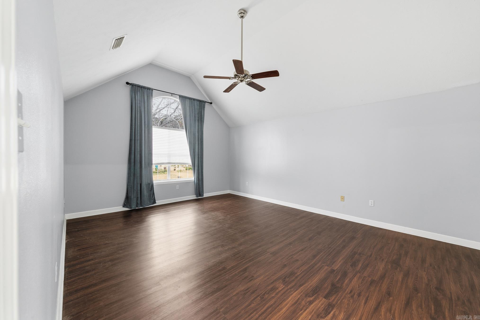 ROYAL OAKS - Residential