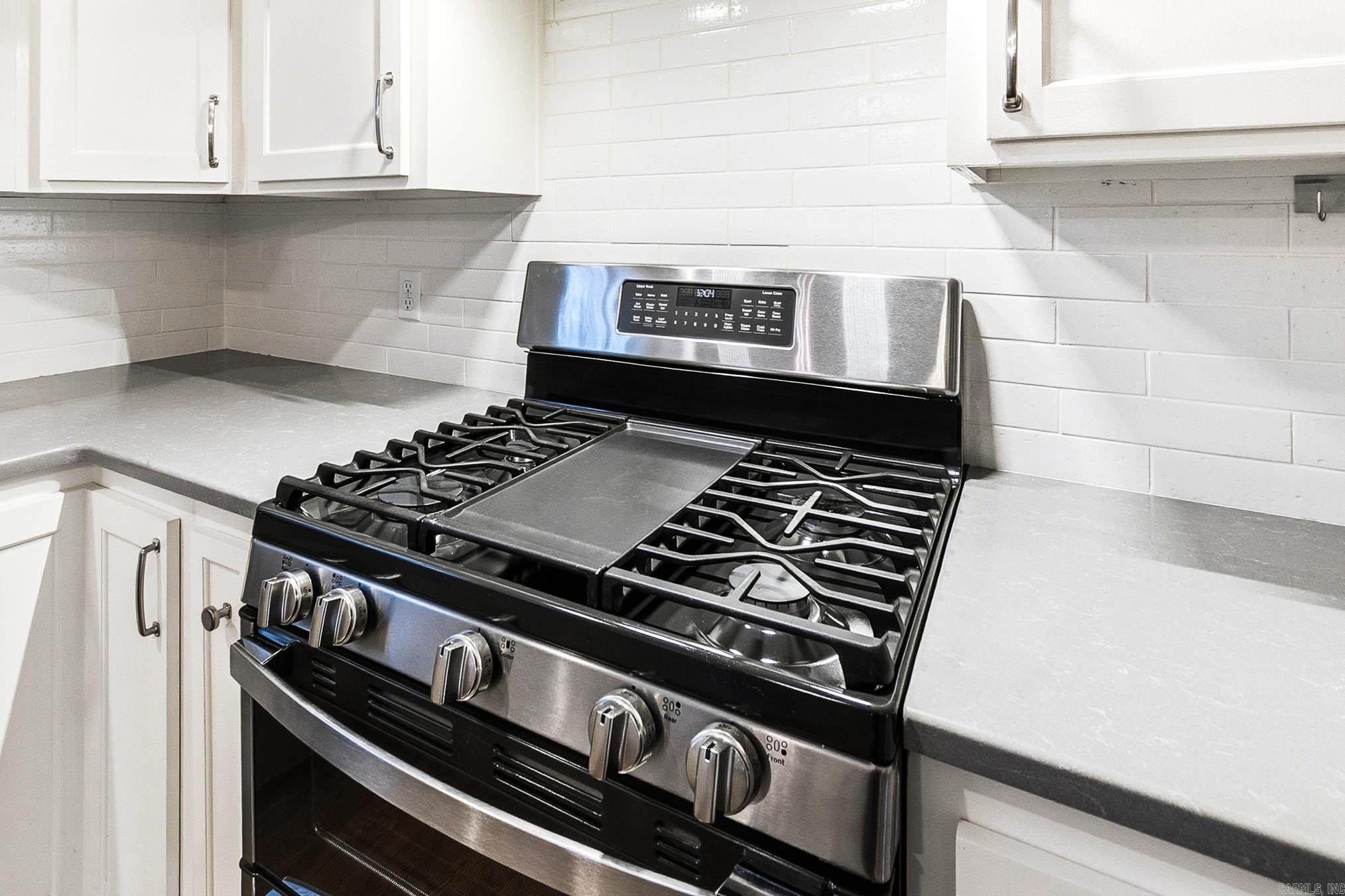 ROYAL OAKS - Residential