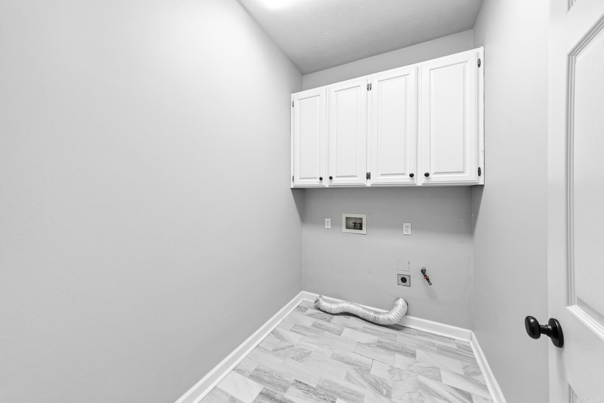 ROYAL OAKS - Residential