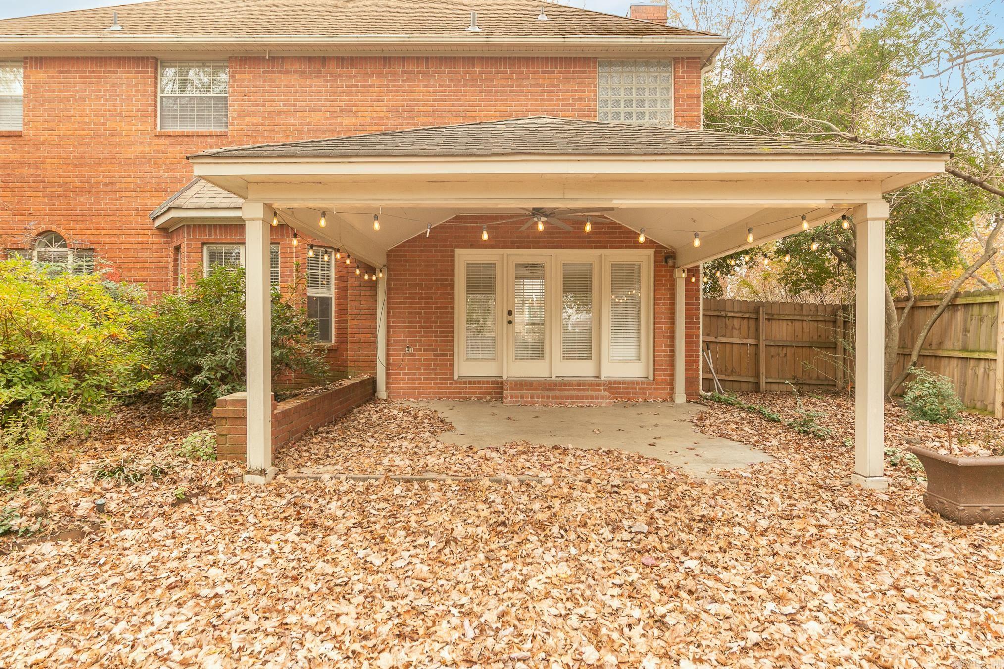 ROYAL OAKS - Residential