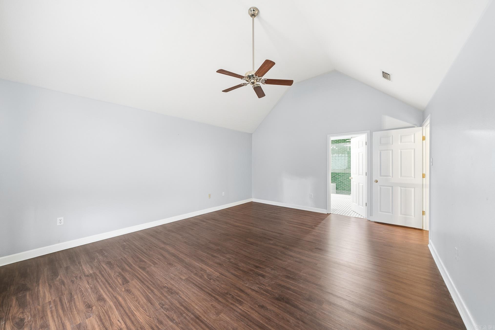 ROYAL OAKS - Residential