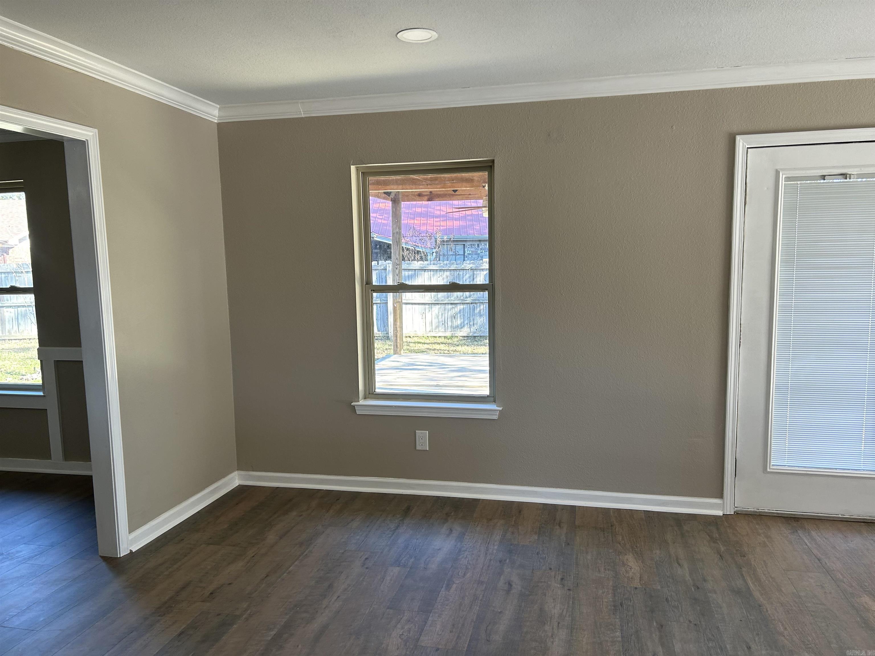 STONEWALL - Residential