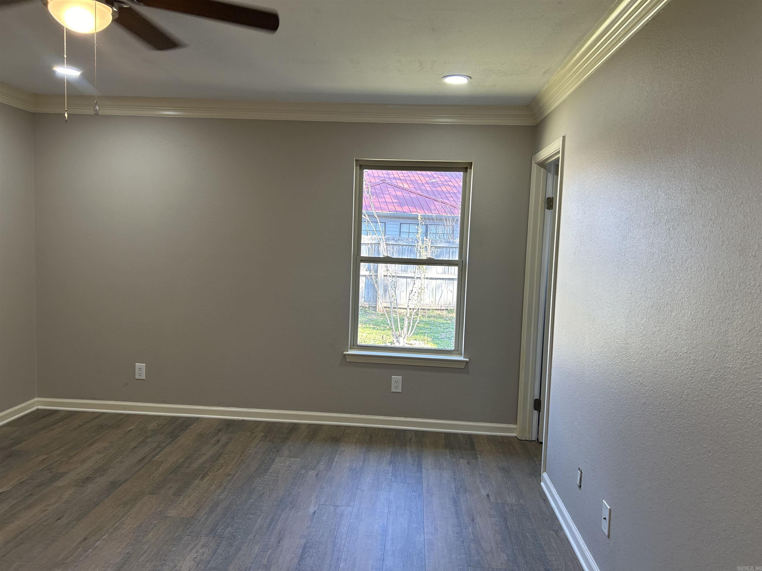 STONEWALL - Residential