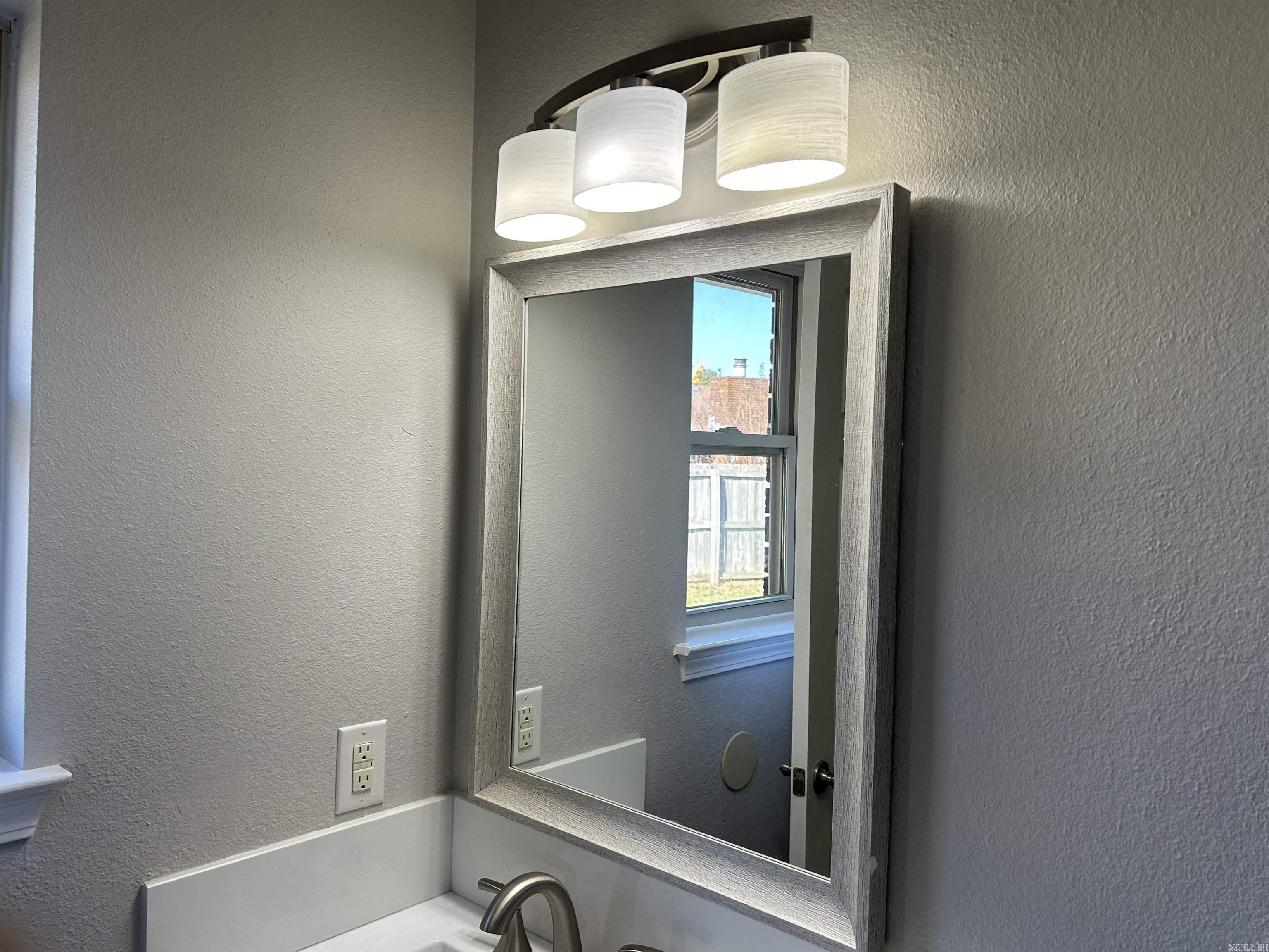 STONEWALL - Residential