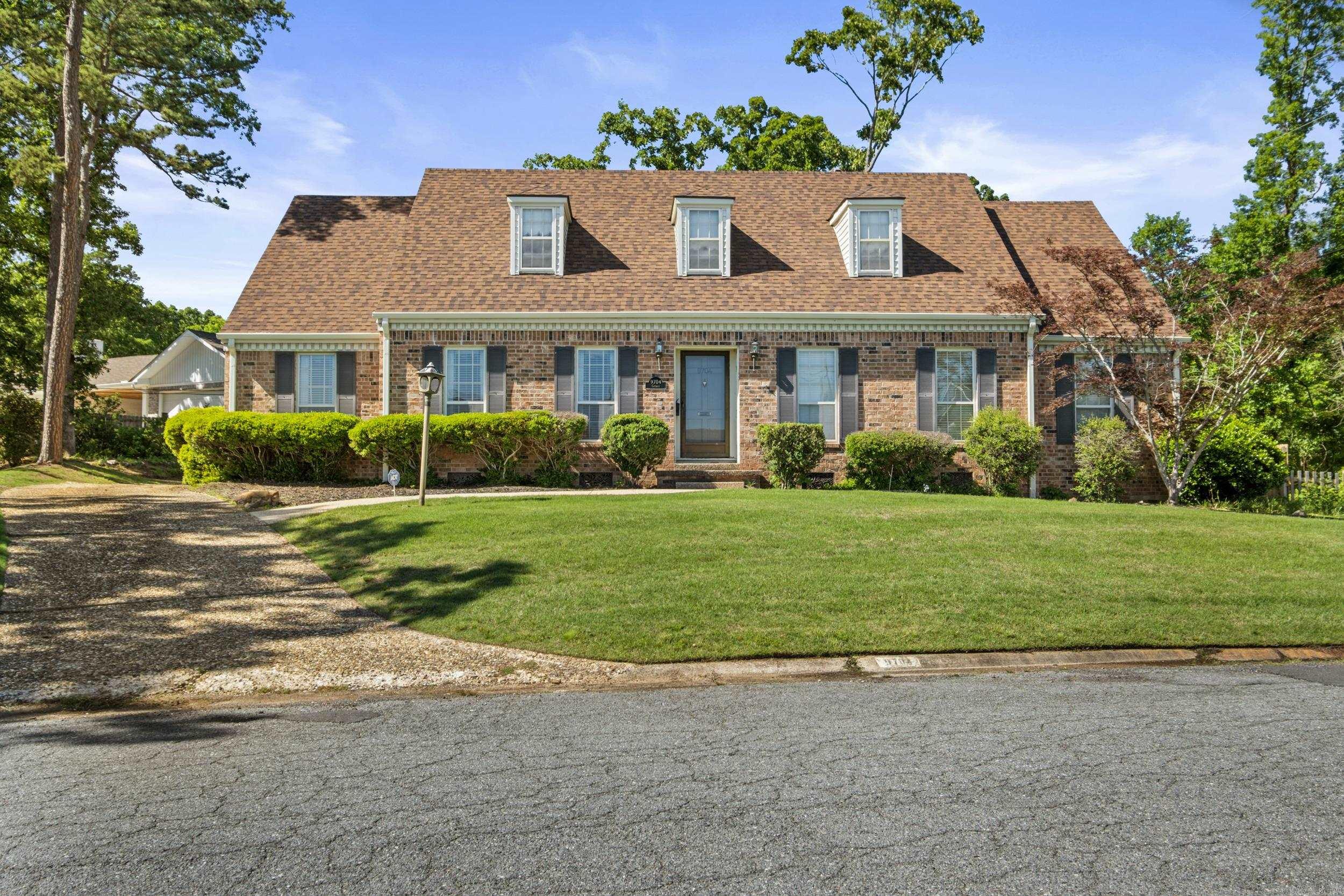 COLONY WEST - Residential