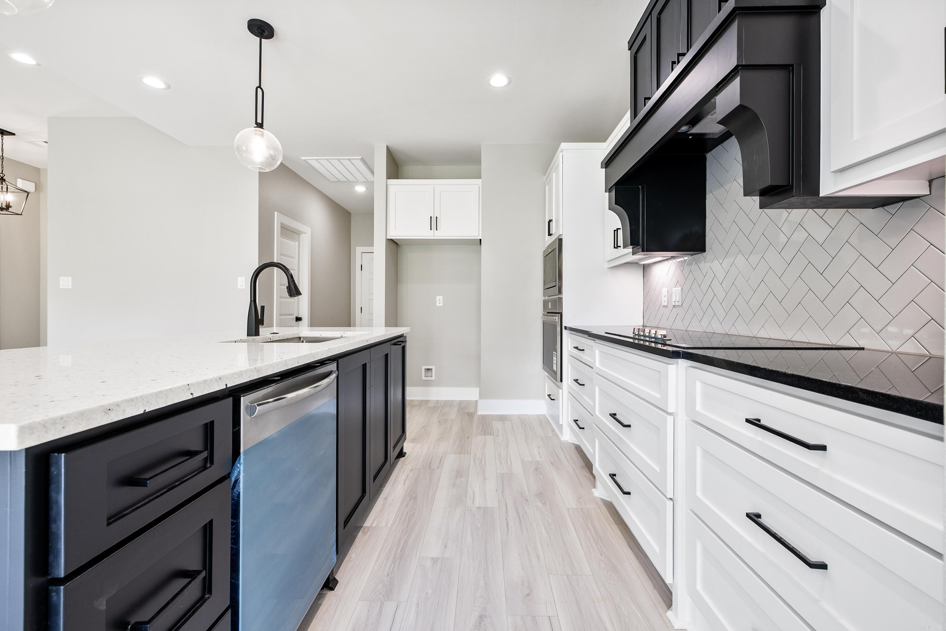 CYPRESS VALLEY - Residential