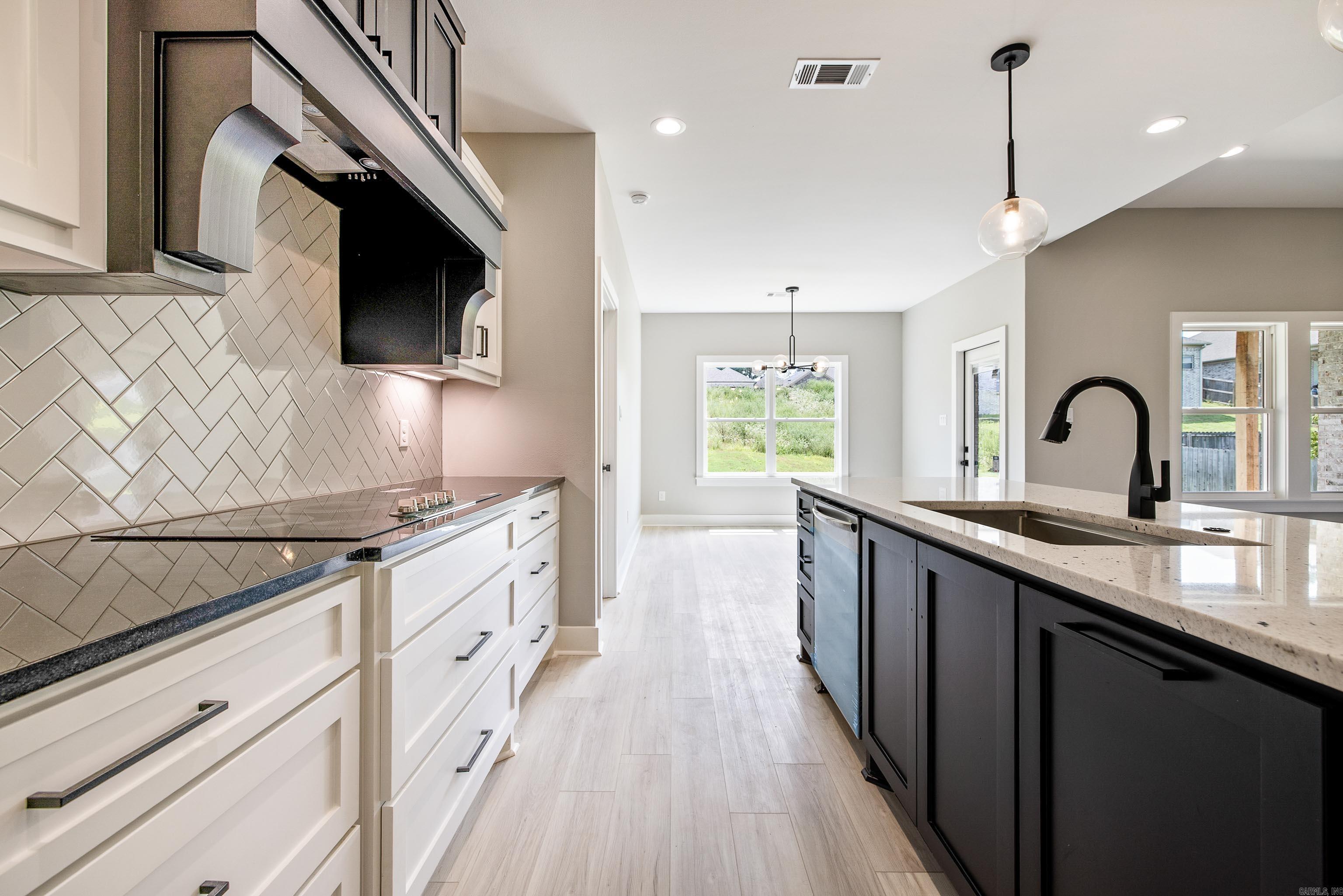 CYPRESS VALLEY - Residential