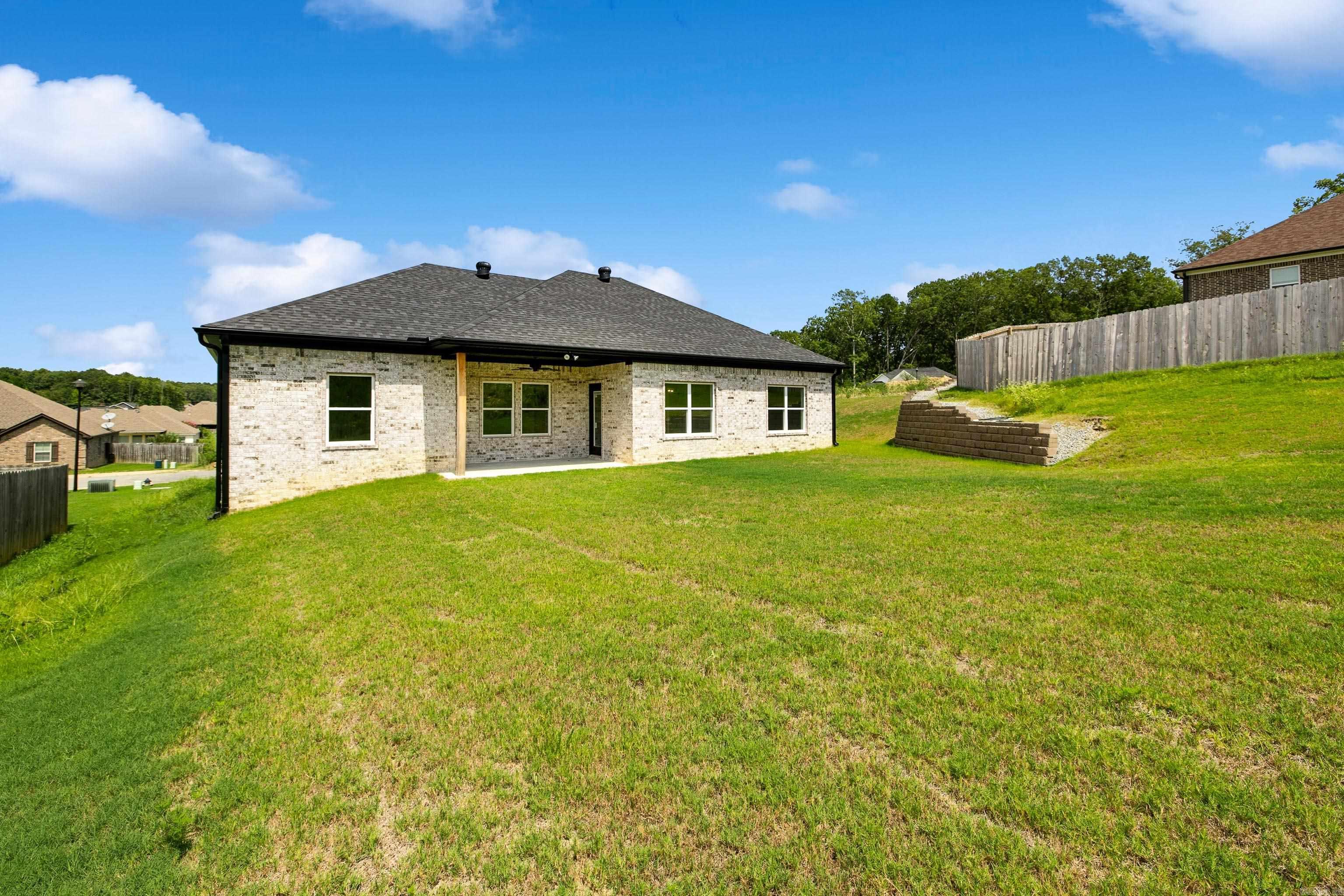 CYPRESS VALLEY - Residential