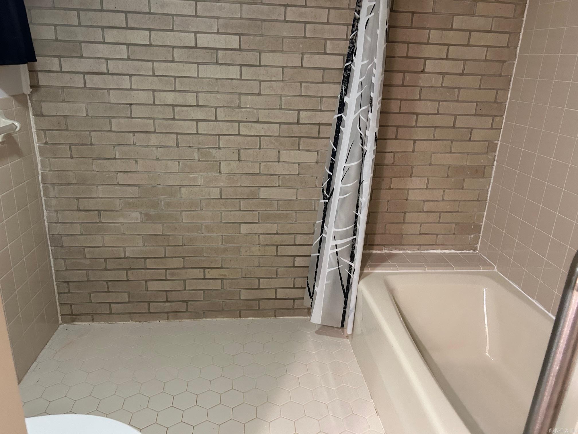 INDIANHEAD LAKES EST - Residential