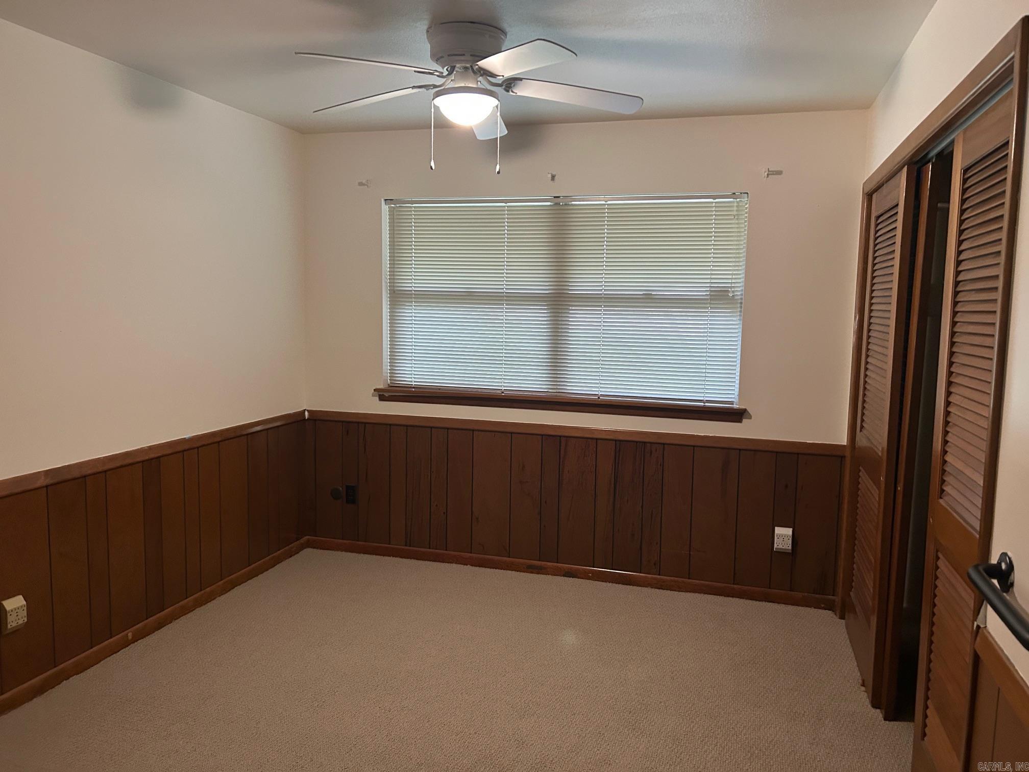 INDIANHEAD LAKES EST - Residential