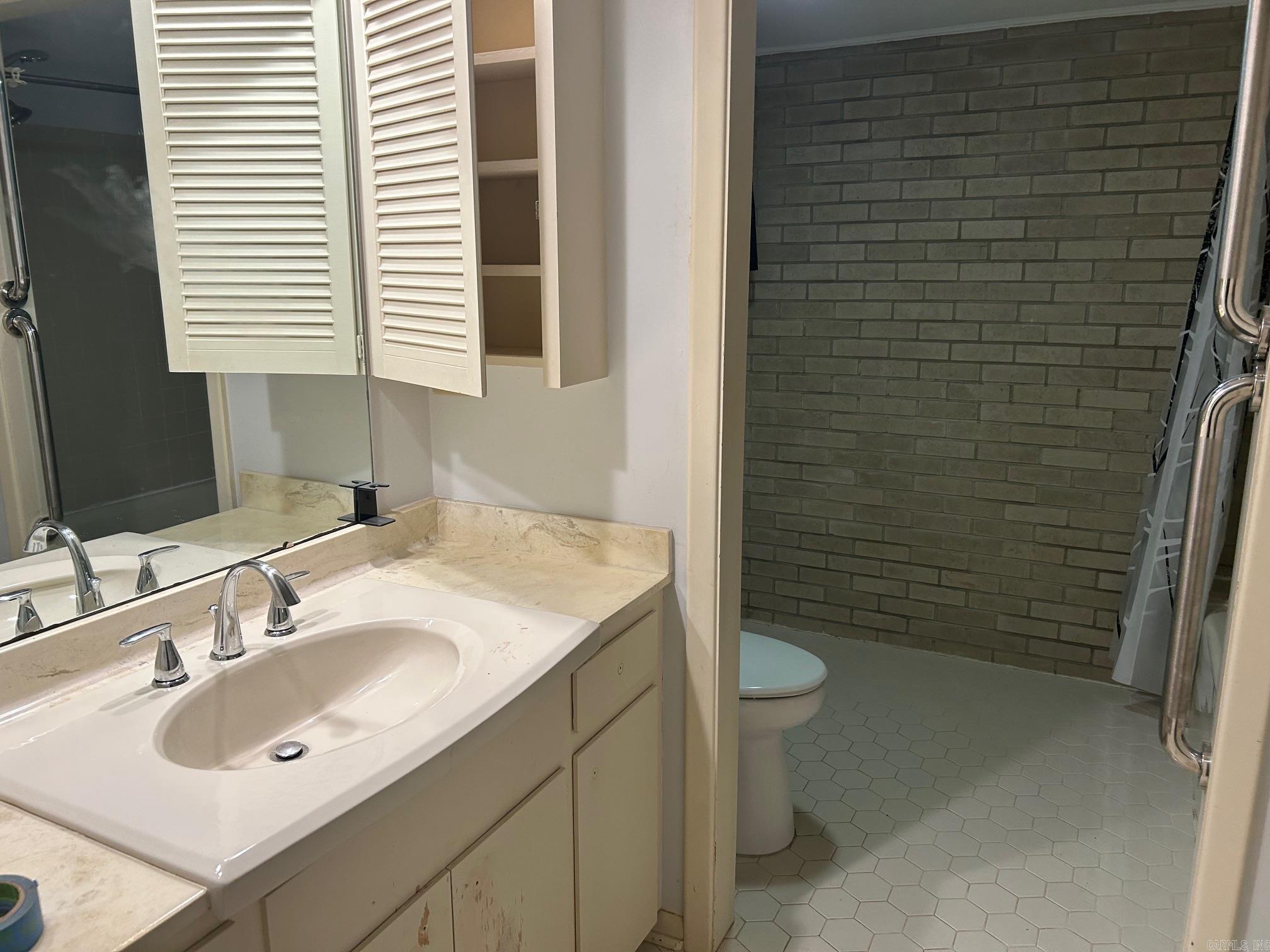 INDIANHEAD LAKES EST - Residential