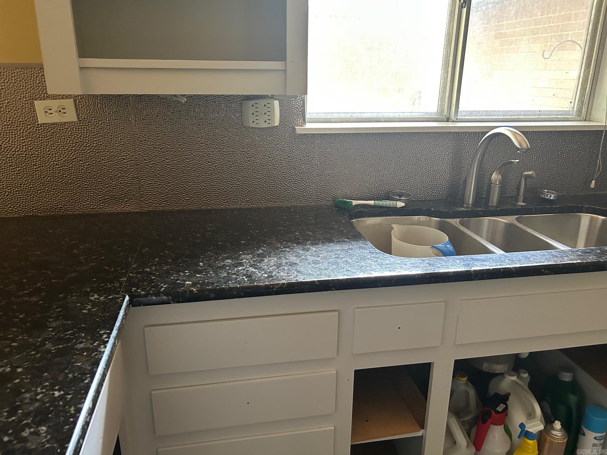 INDIANHEAD LAKES EST - Residential