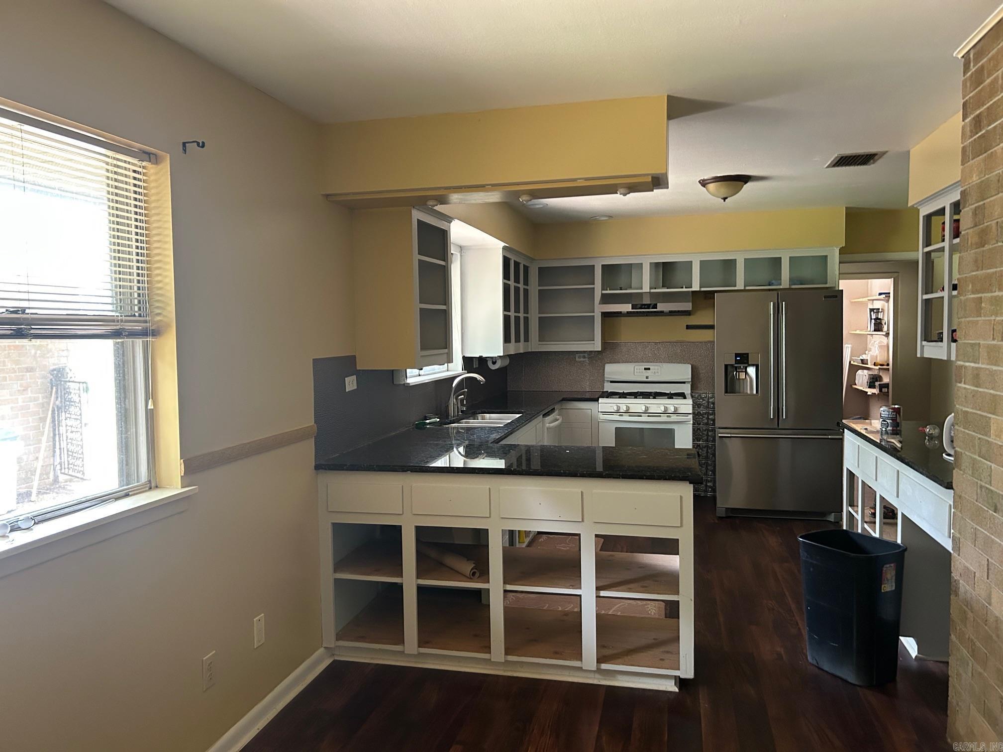 INDIANHEAD LAKES EST - Residential