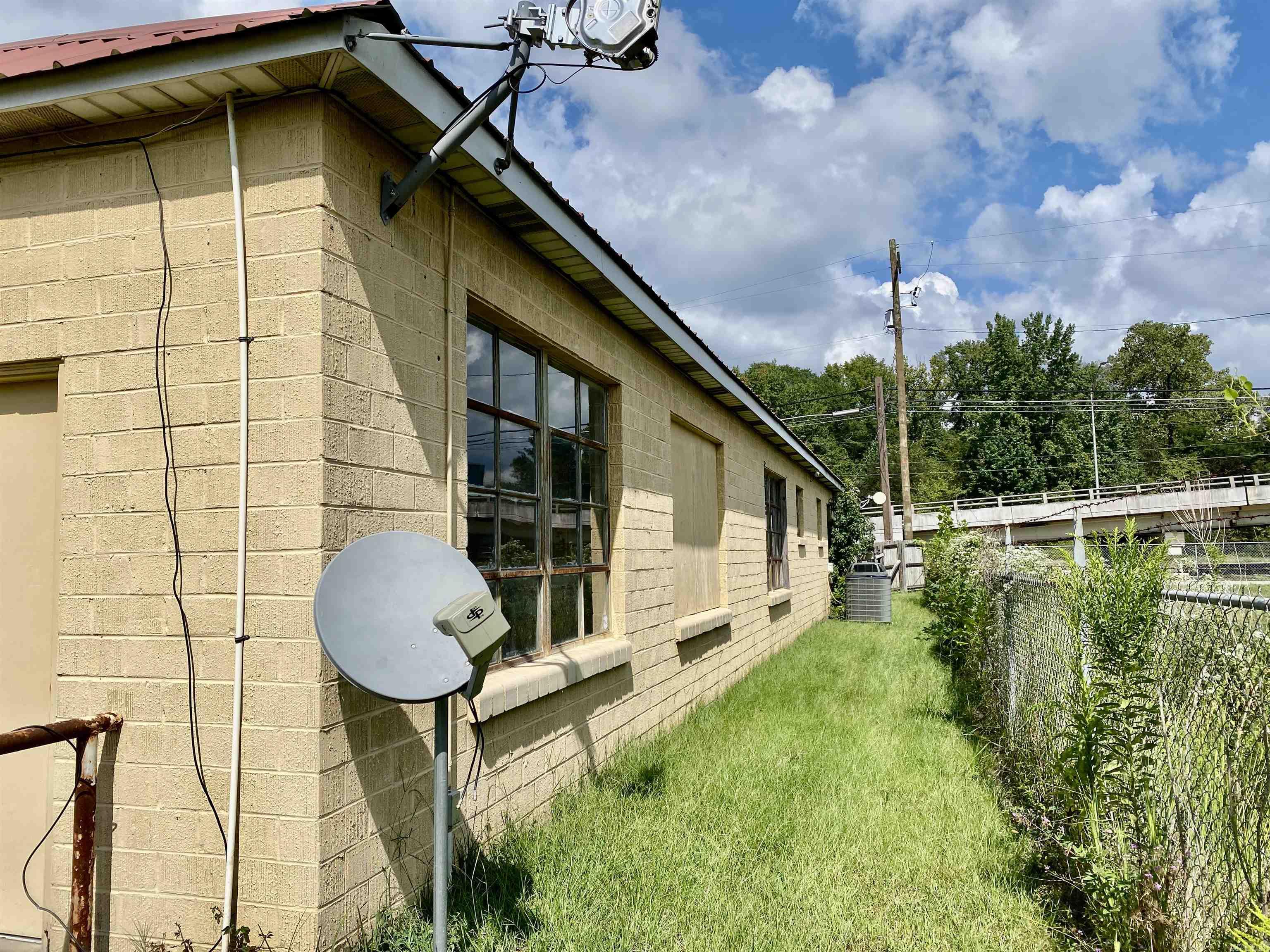 Lund and Hill Origtownmal - Commercial Sale