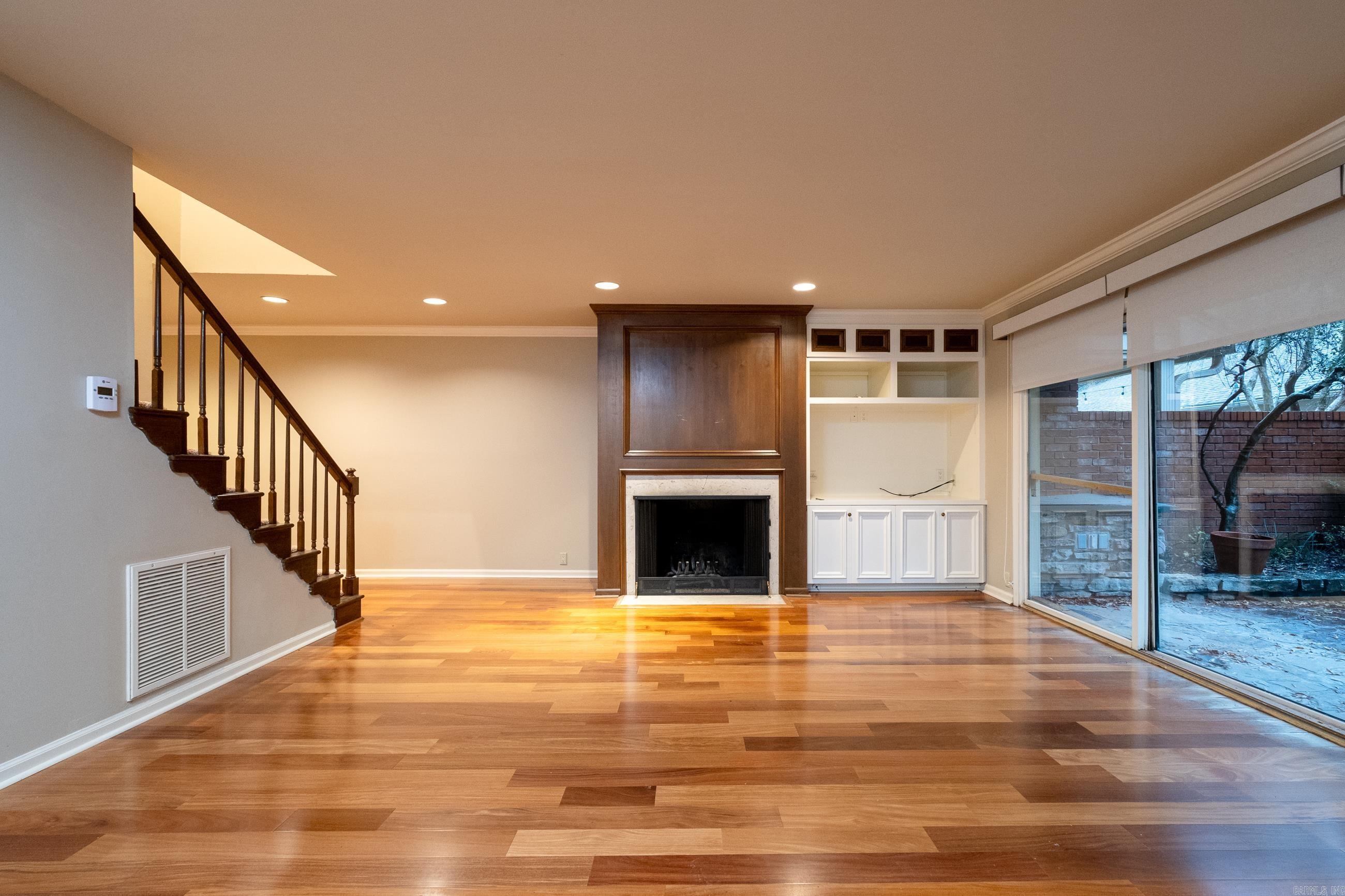 COUNTRY PLACE HPR - Residential