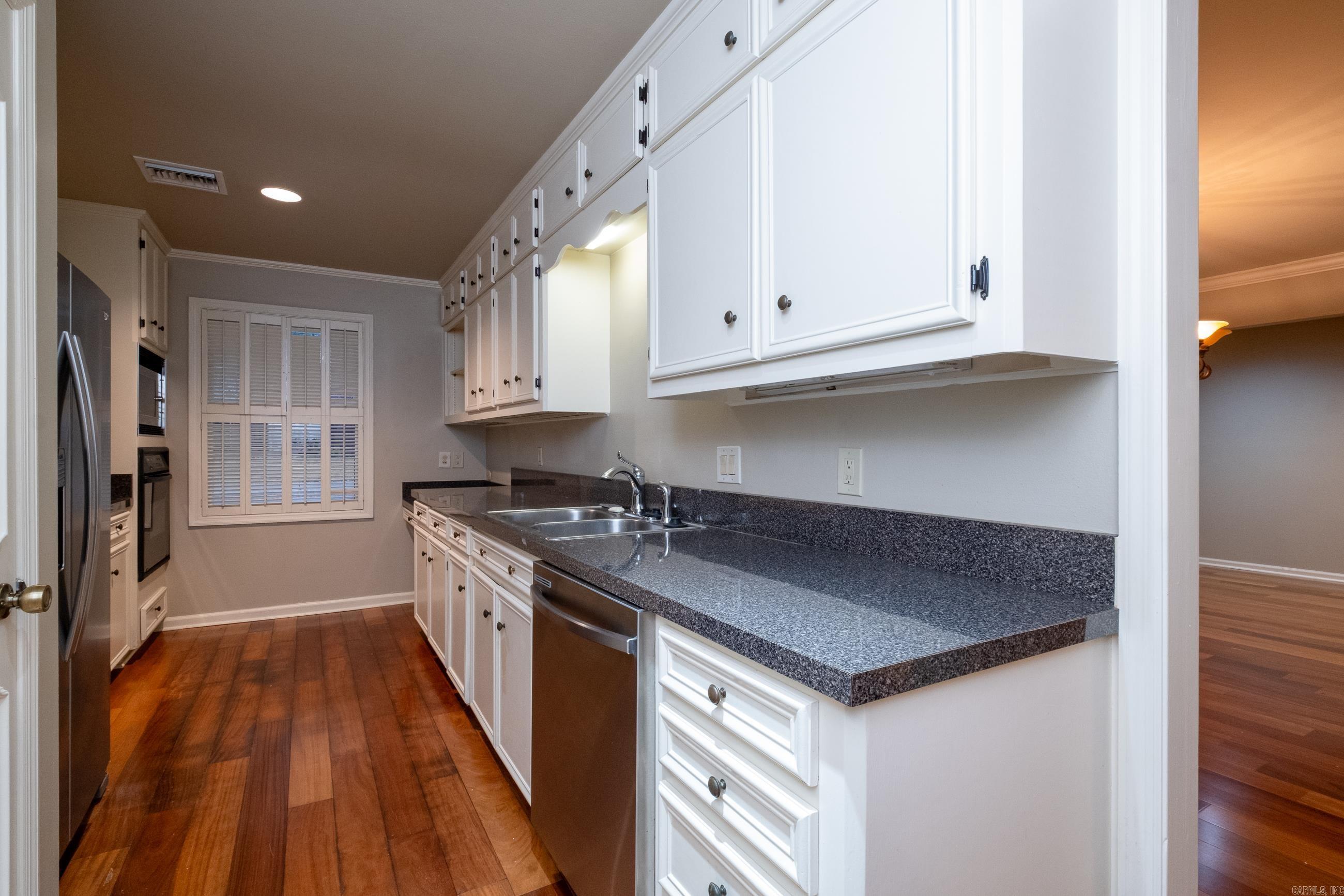 COUNTRY PLACE HPR - Residential