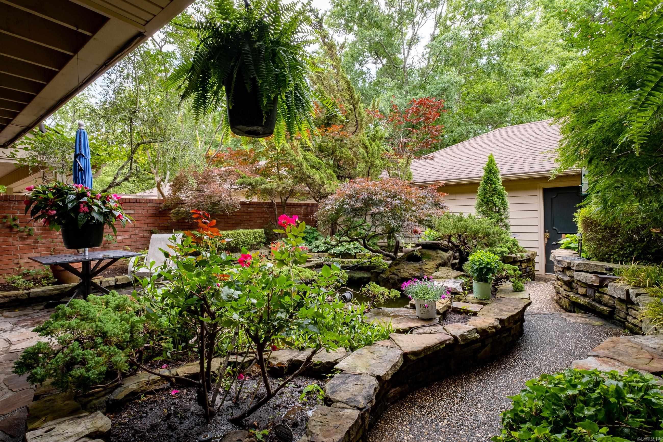 COUNTRY PLACE HPR - Residential