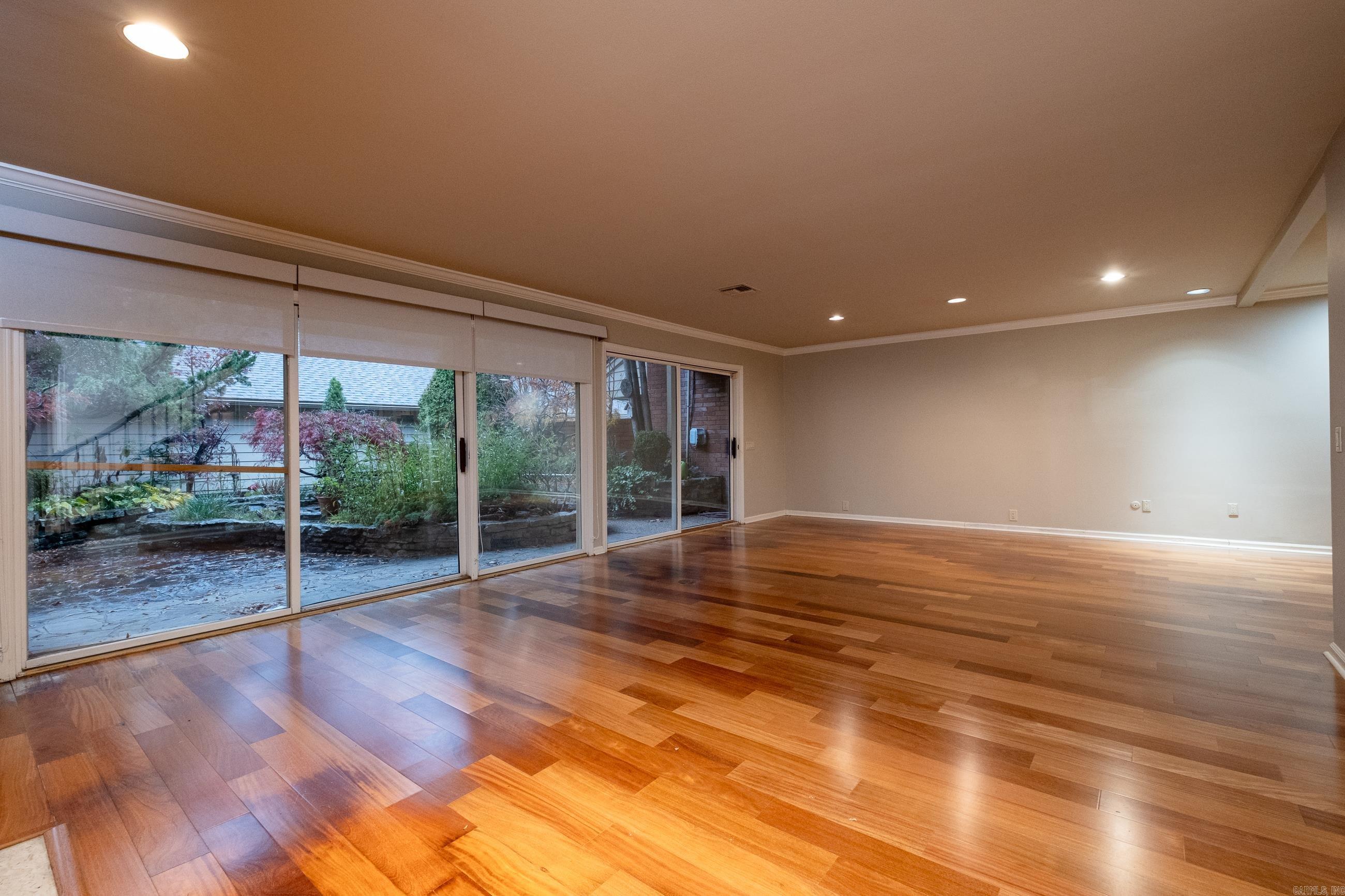 COUNTRY PLACE HPR - Residential