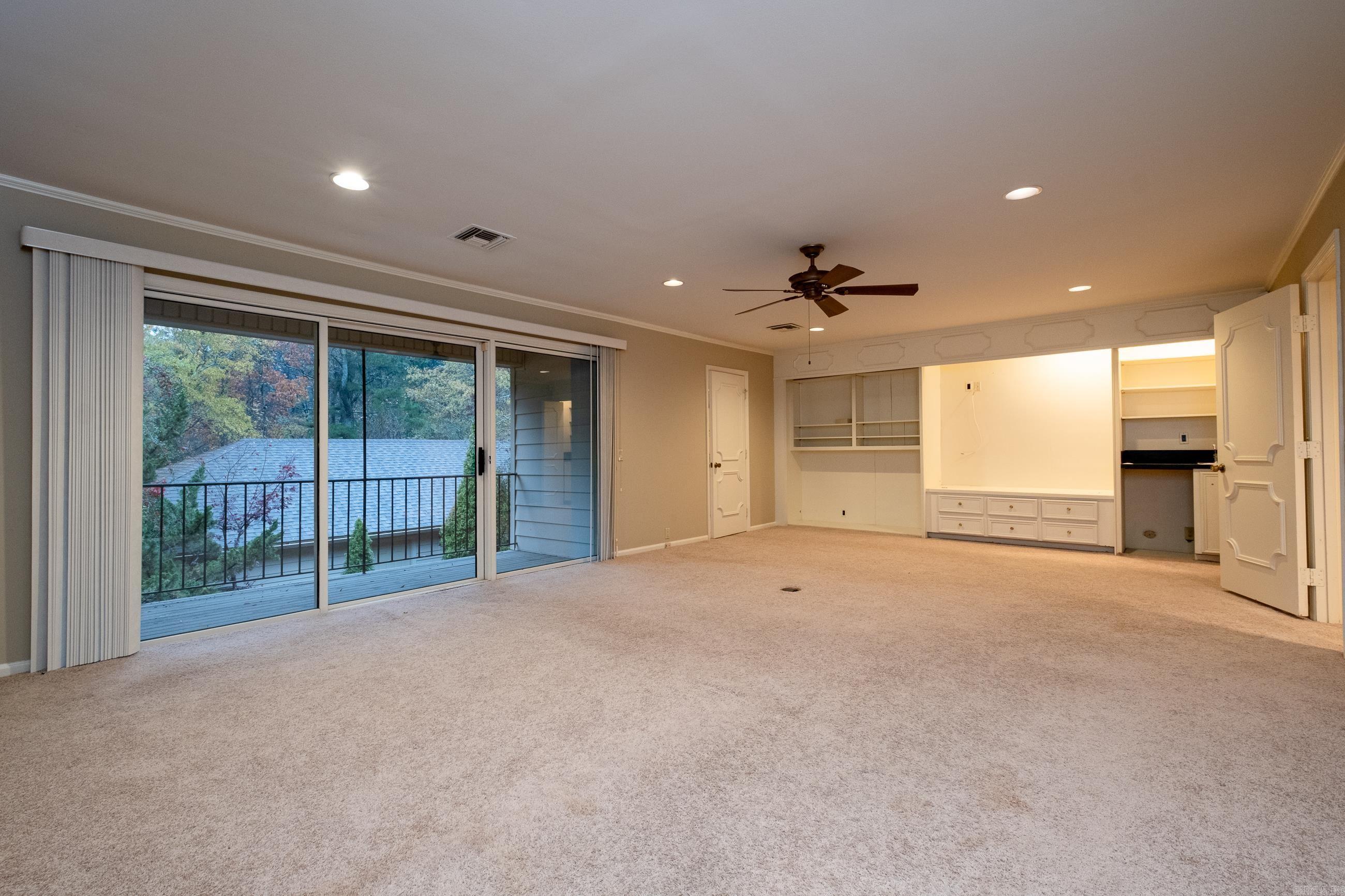 COUNTRY PLACE HPR - Residential