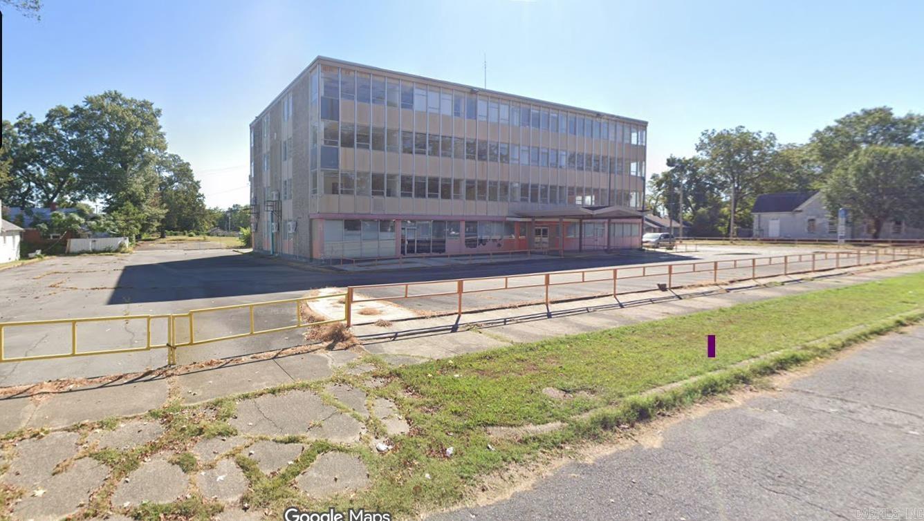 North Argenta - Commercial Sale