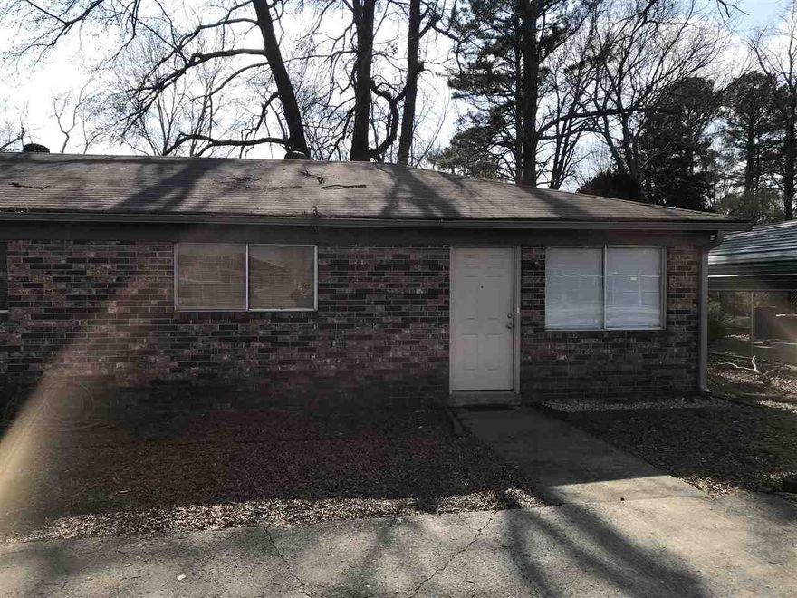 Two bedroom one bath duplex. Large back yard close to colleges and interstate access. Large pound for fishing or relaxing around just across the street.