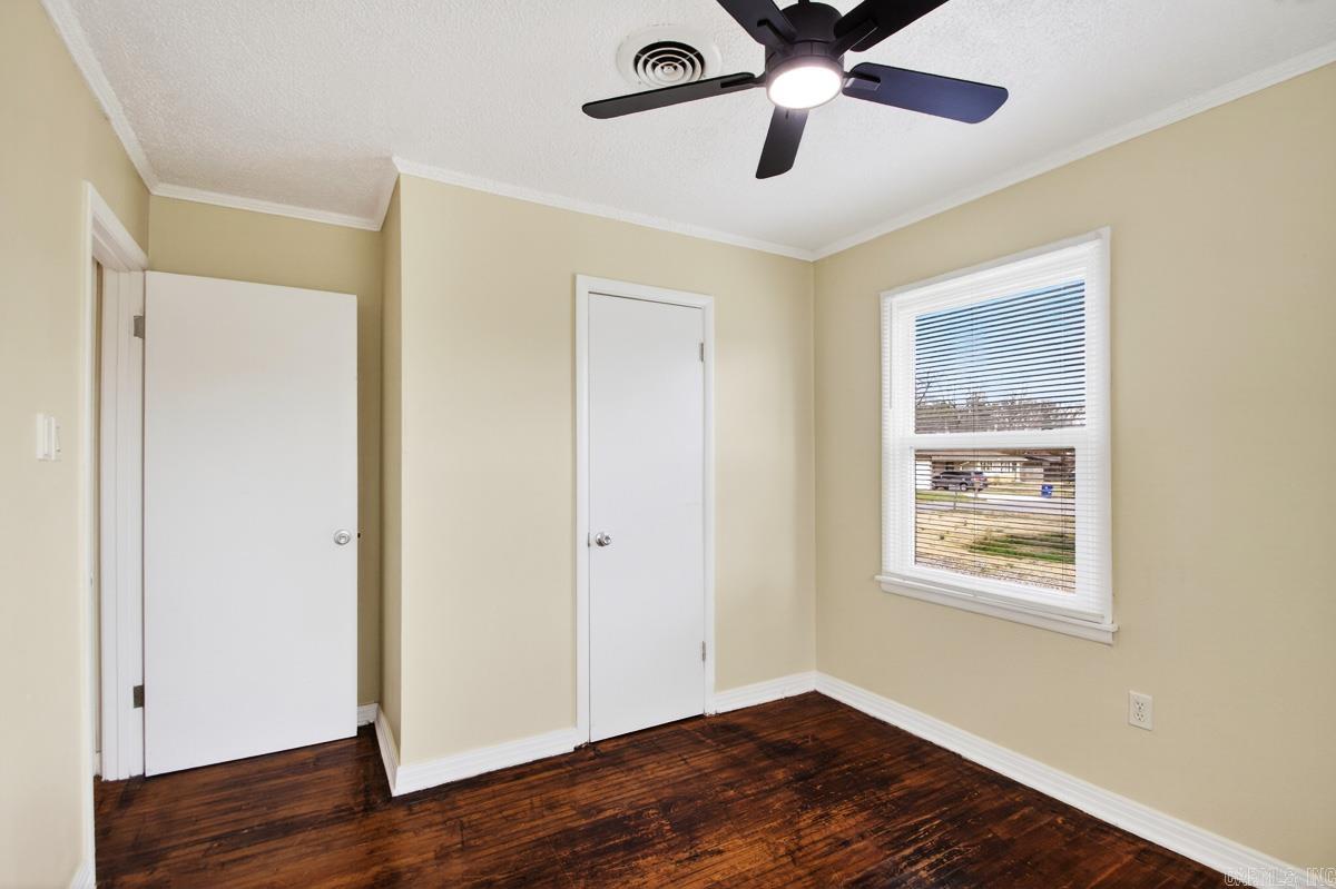 VALLEY VIEW - Residential