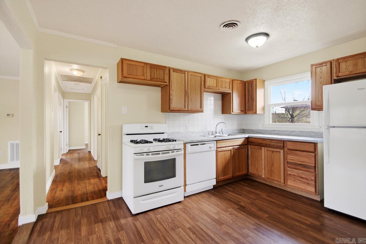 VALLEY VIEW - Residential