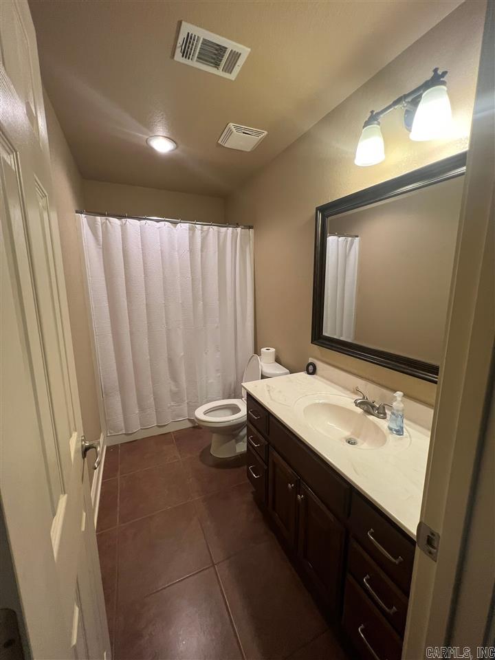 MOORE ESTATES - Residential