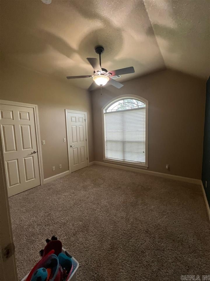 MOORE ESTATES - Residential