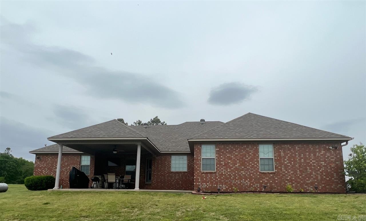 MOORE ESTATES - Residential