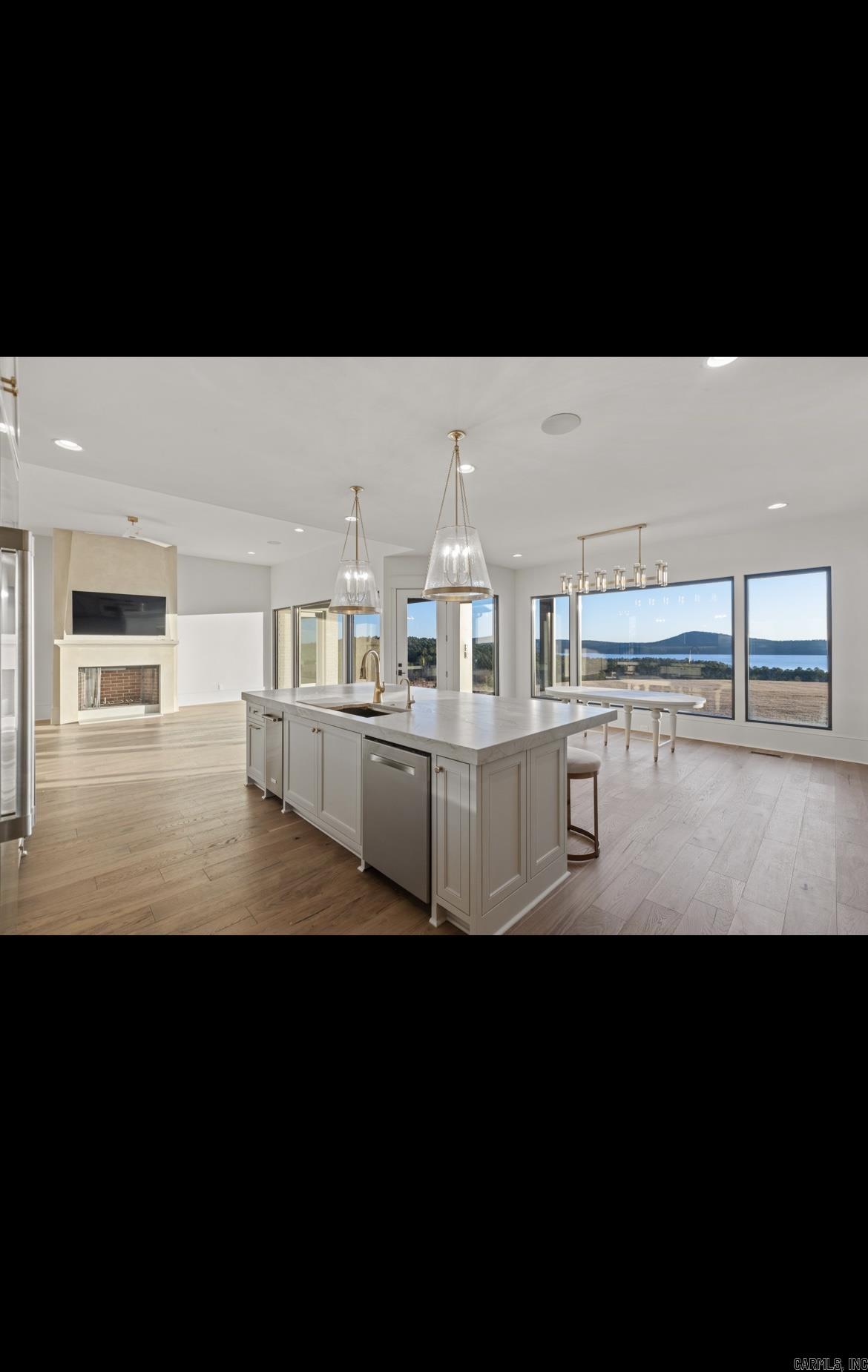 WATERVIEW ESTATES - Residential