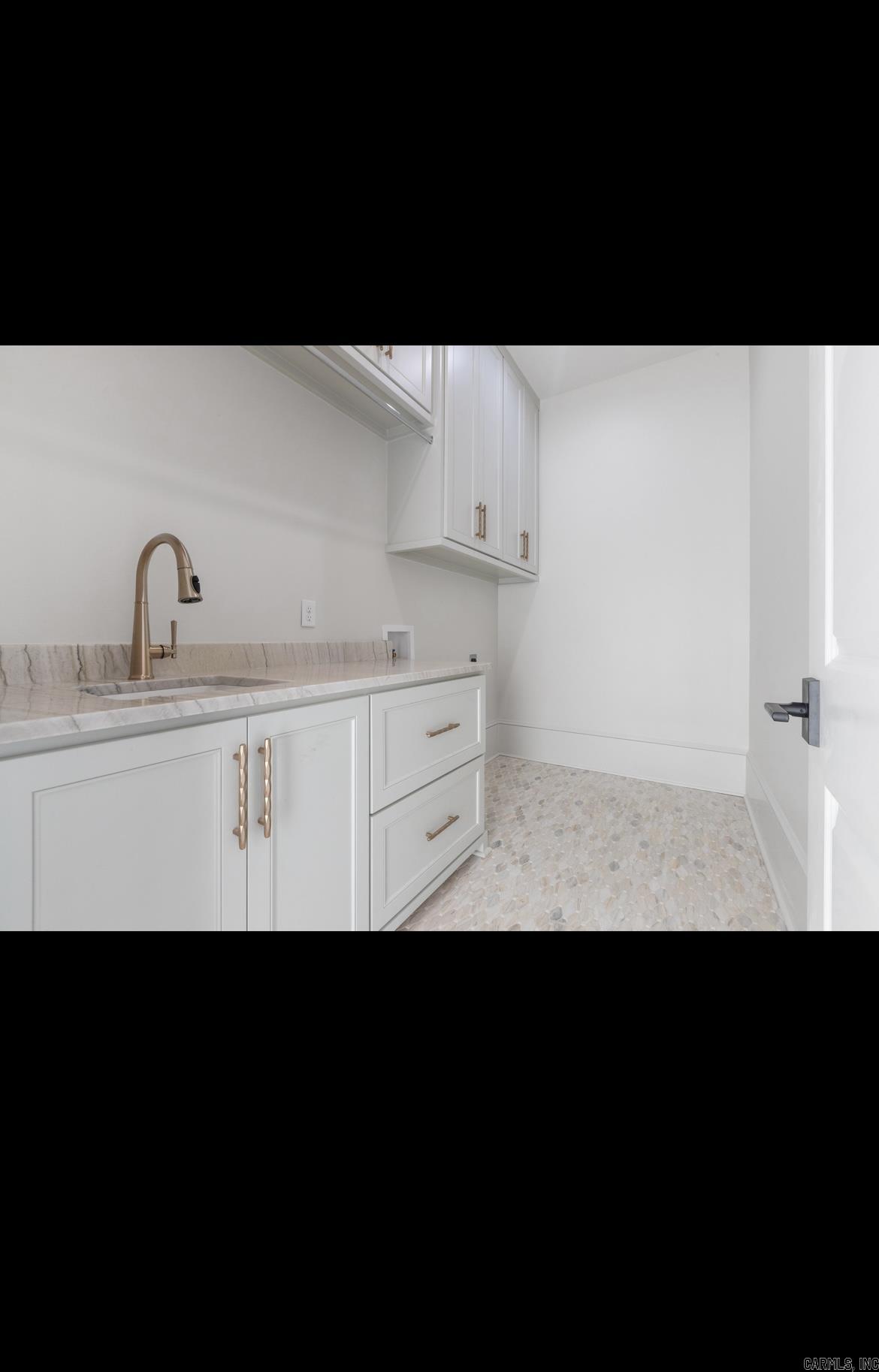 WATERVIEW ESTATES - Residential