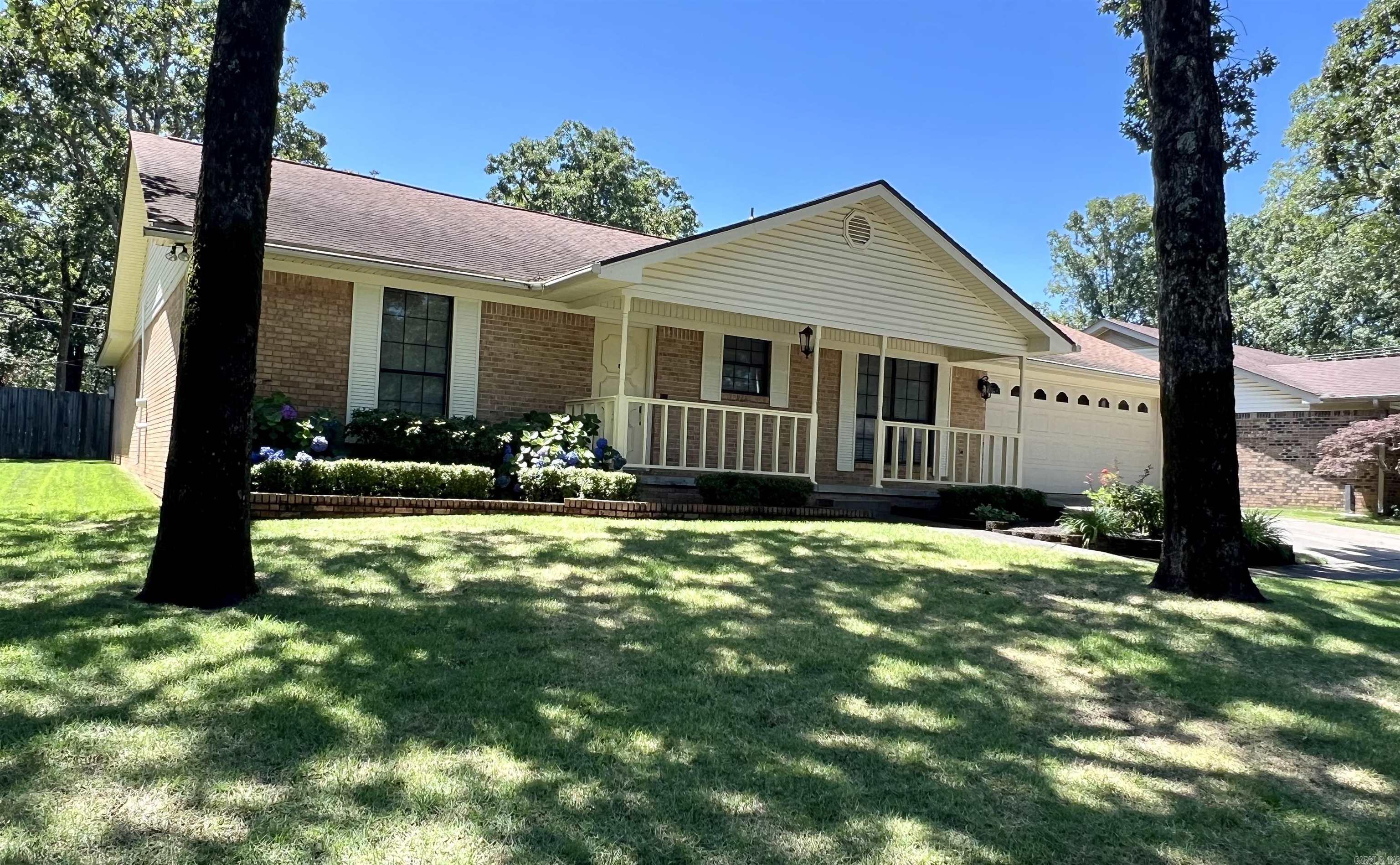 OAKBROOKE - Residential