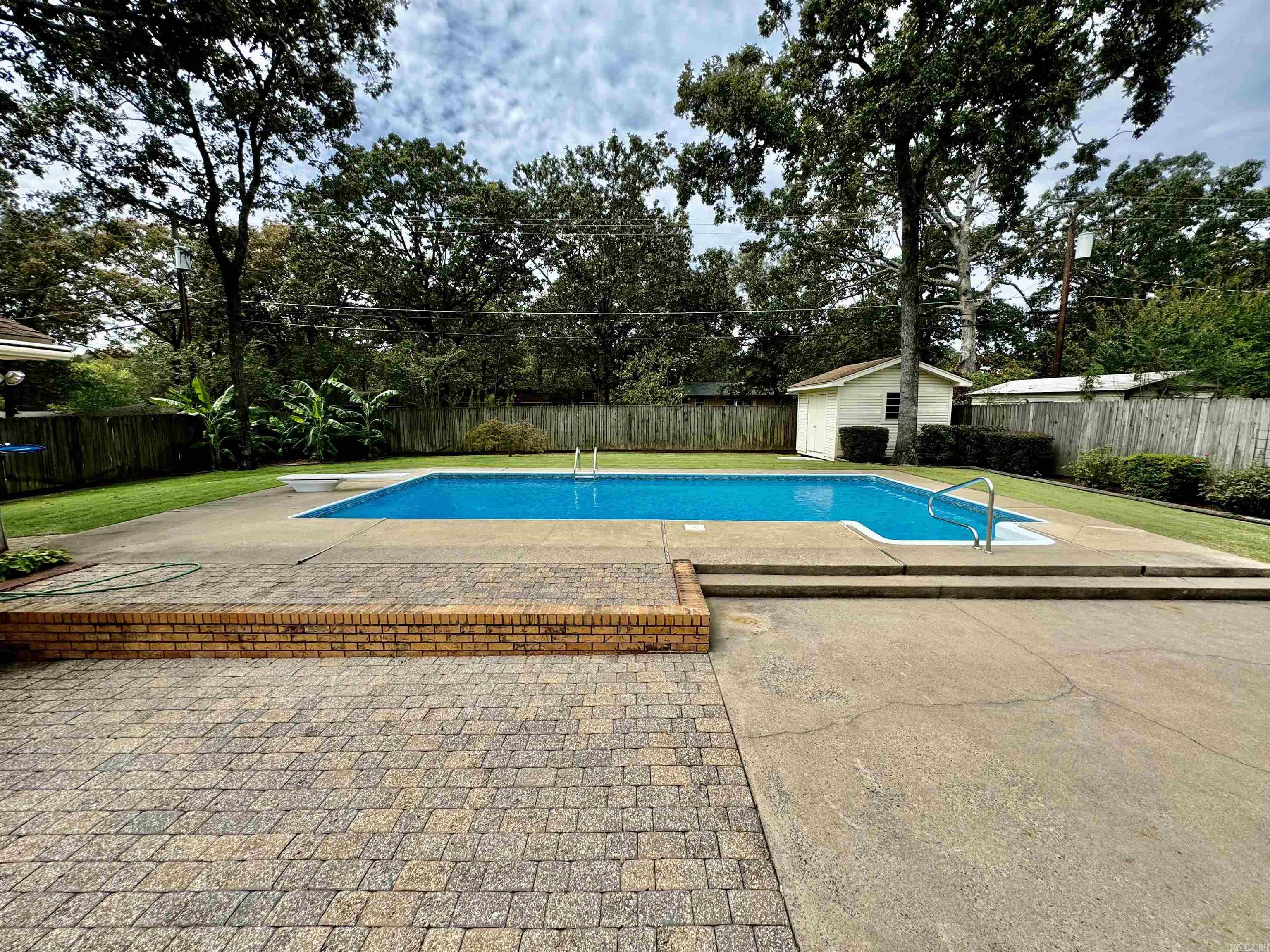 OAKBROOKE - Residential