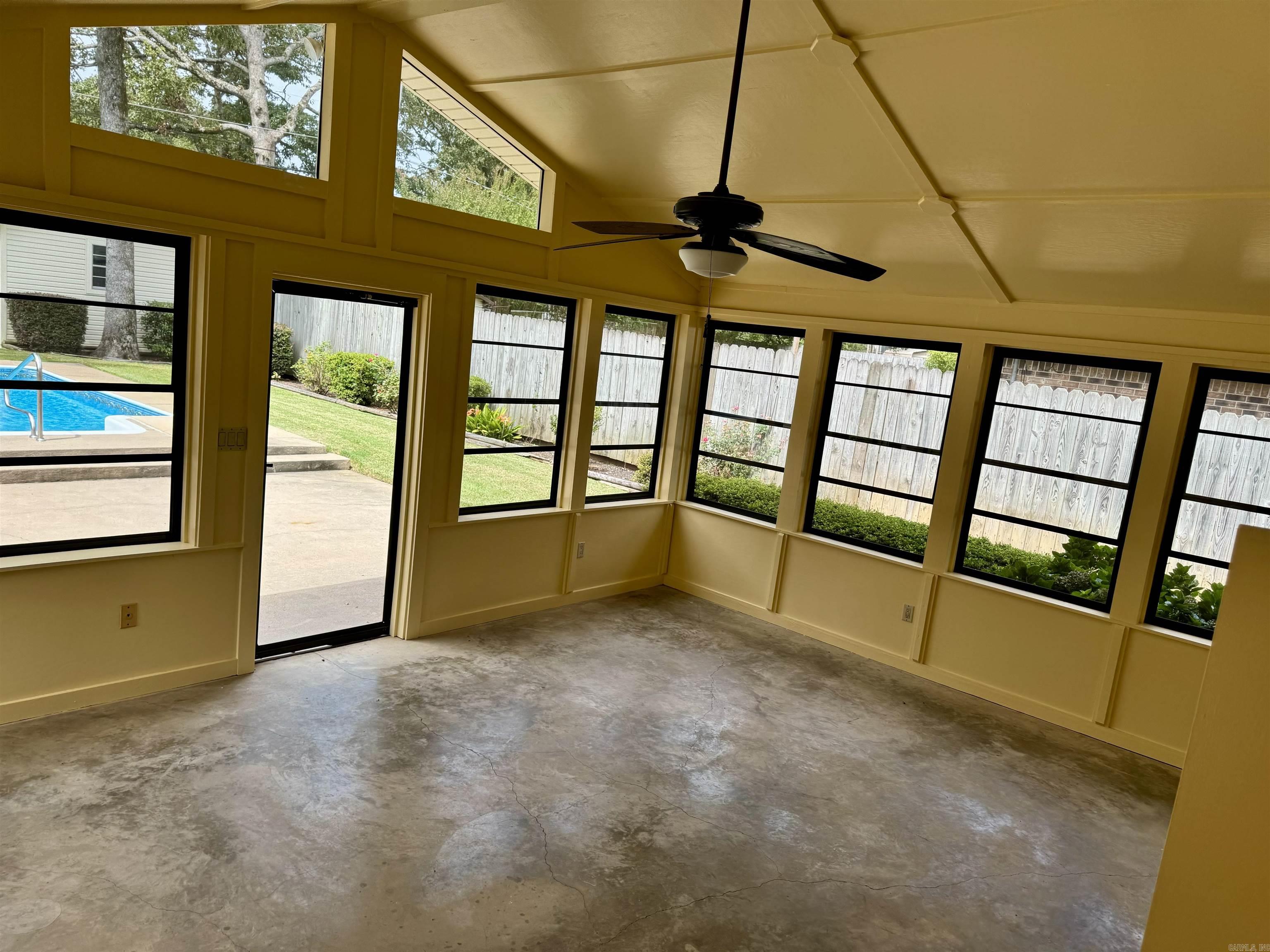 OAKBROOKE - Residential