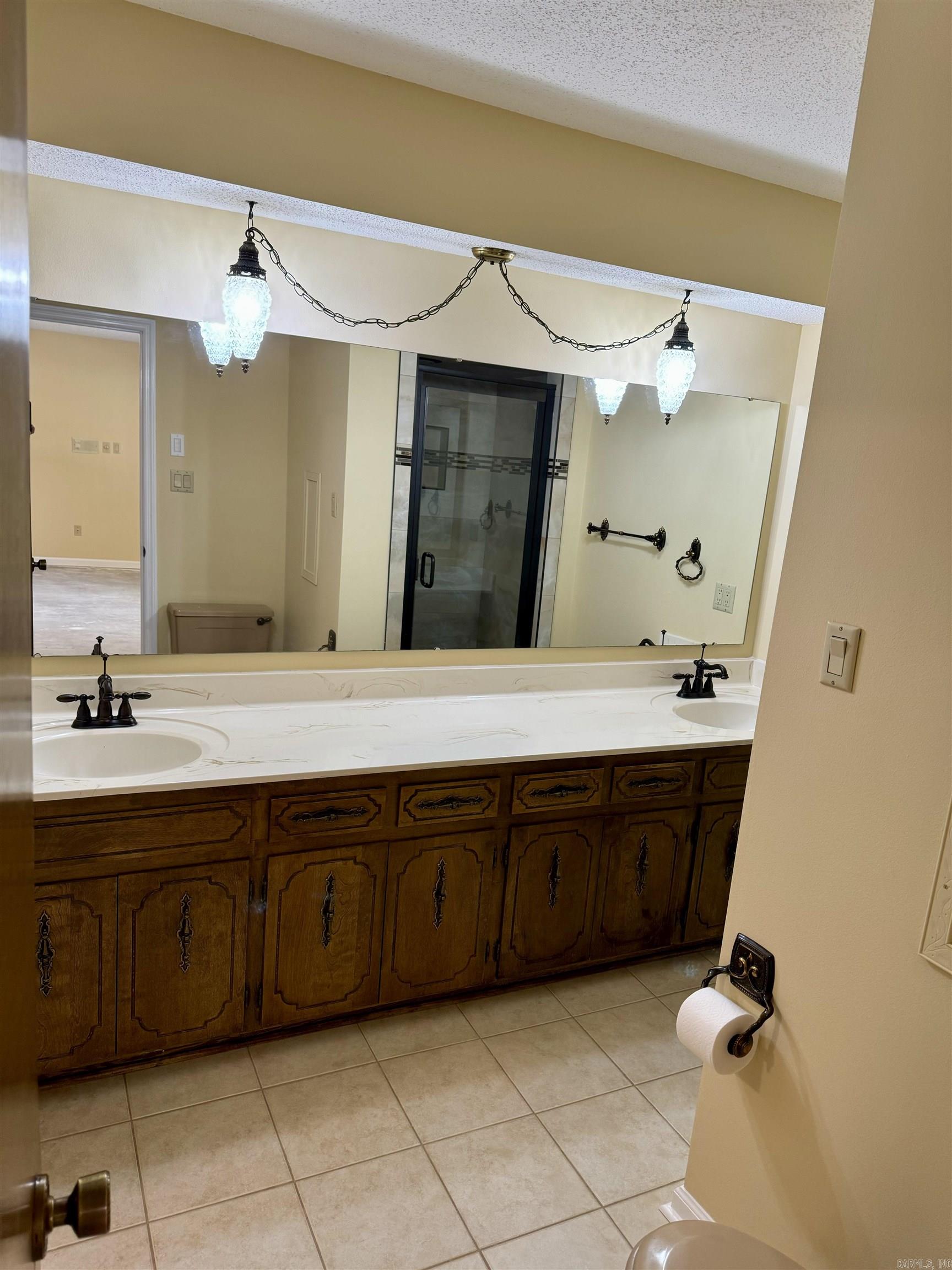 OAKBROOKE - Residential