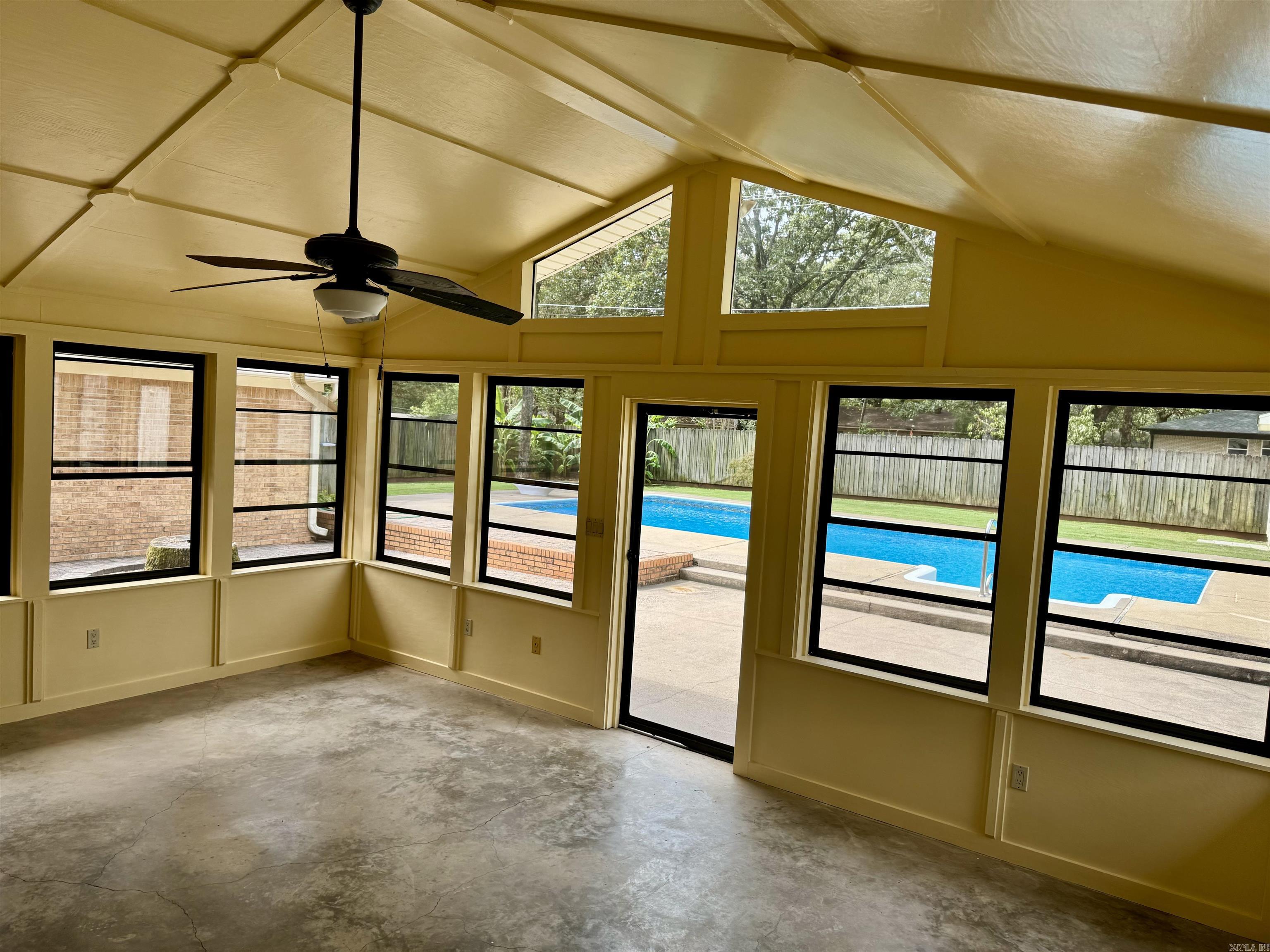 OAKBROOKE - Residential