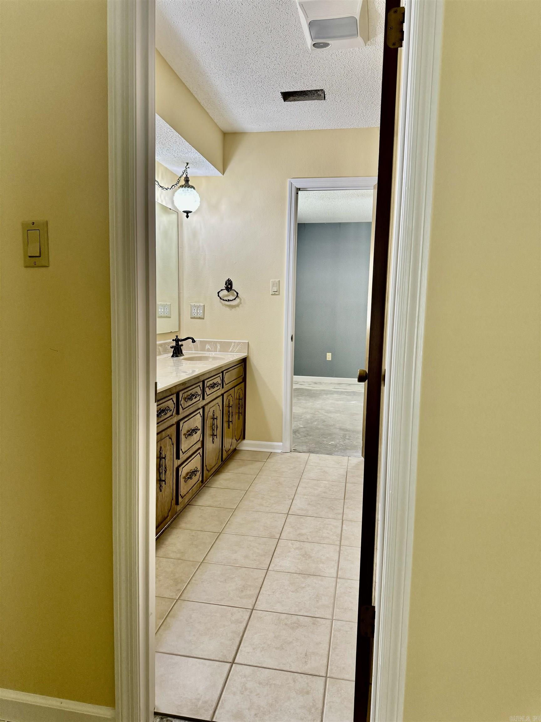 OAKBROOKE - Residential