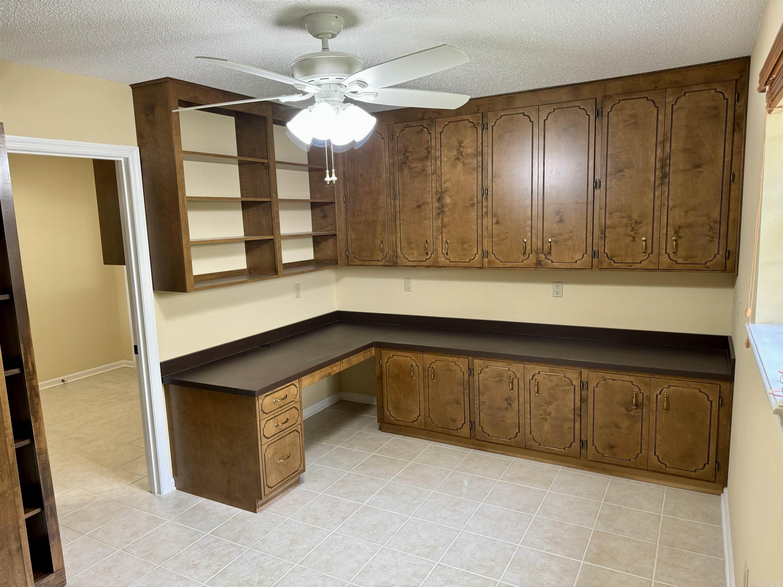 OAKBROOKE - Residential