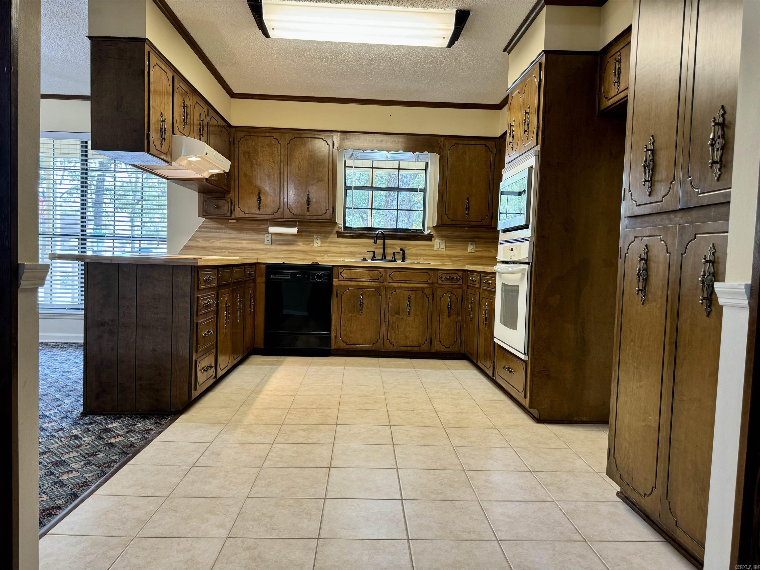 OAKBROOKE - Residential