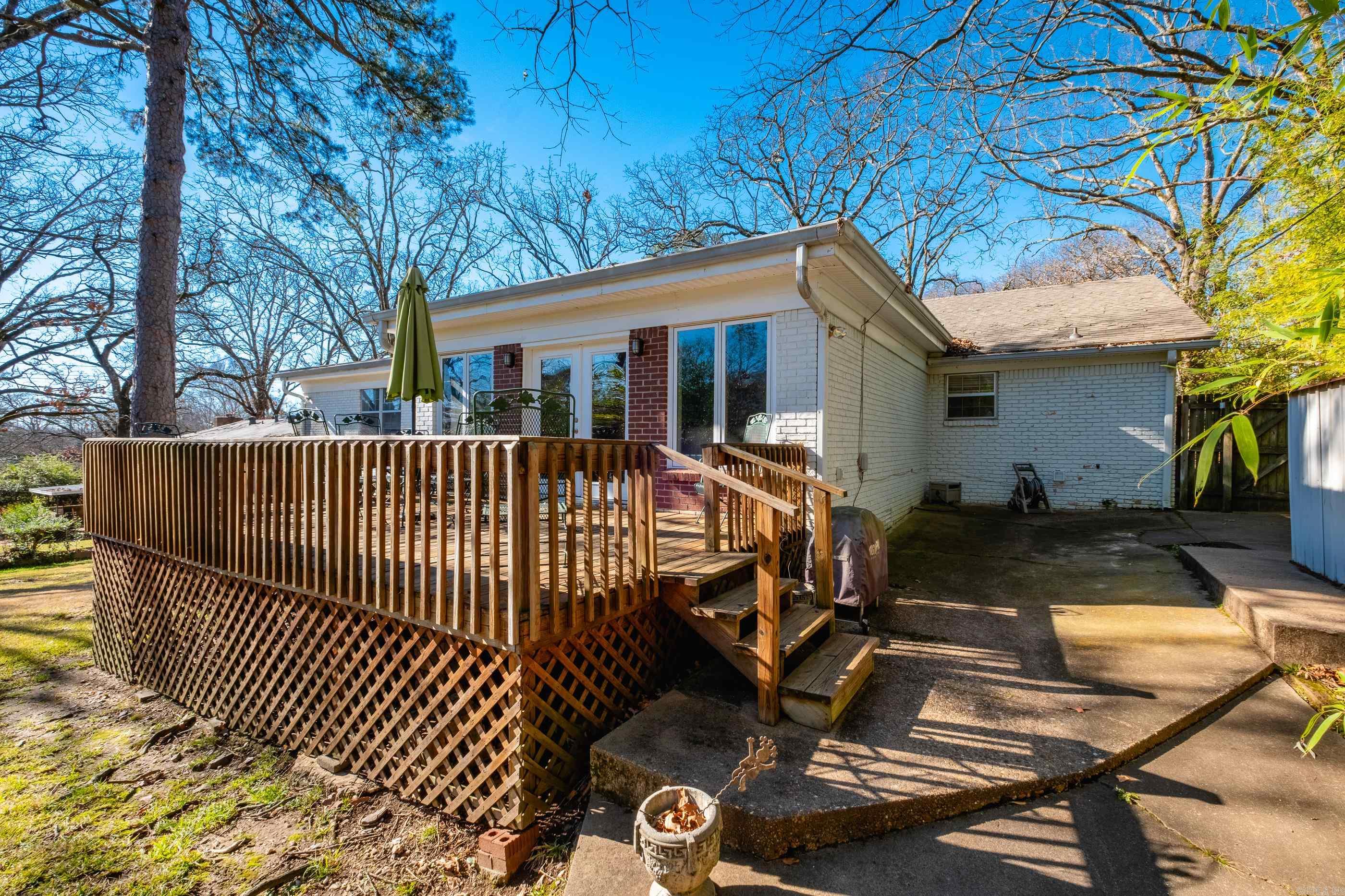 Mcintosh 2nd - Residential