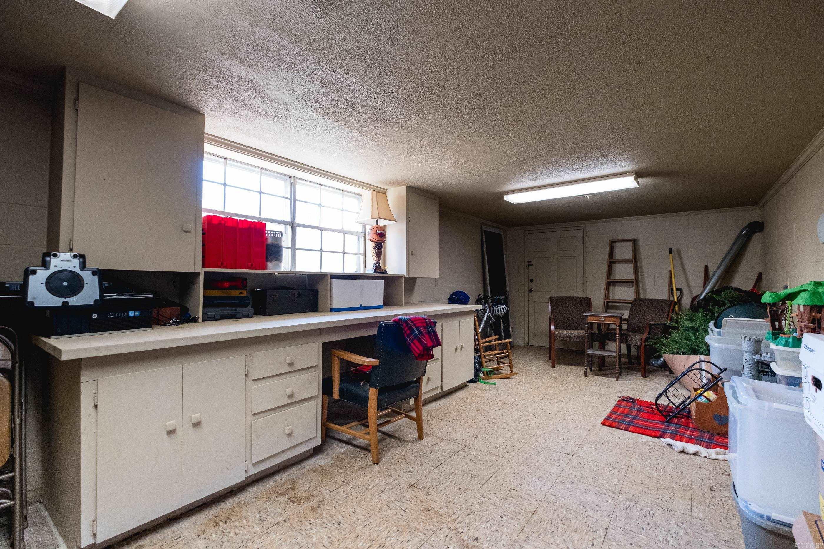 Mcintosh 2nd - Residential