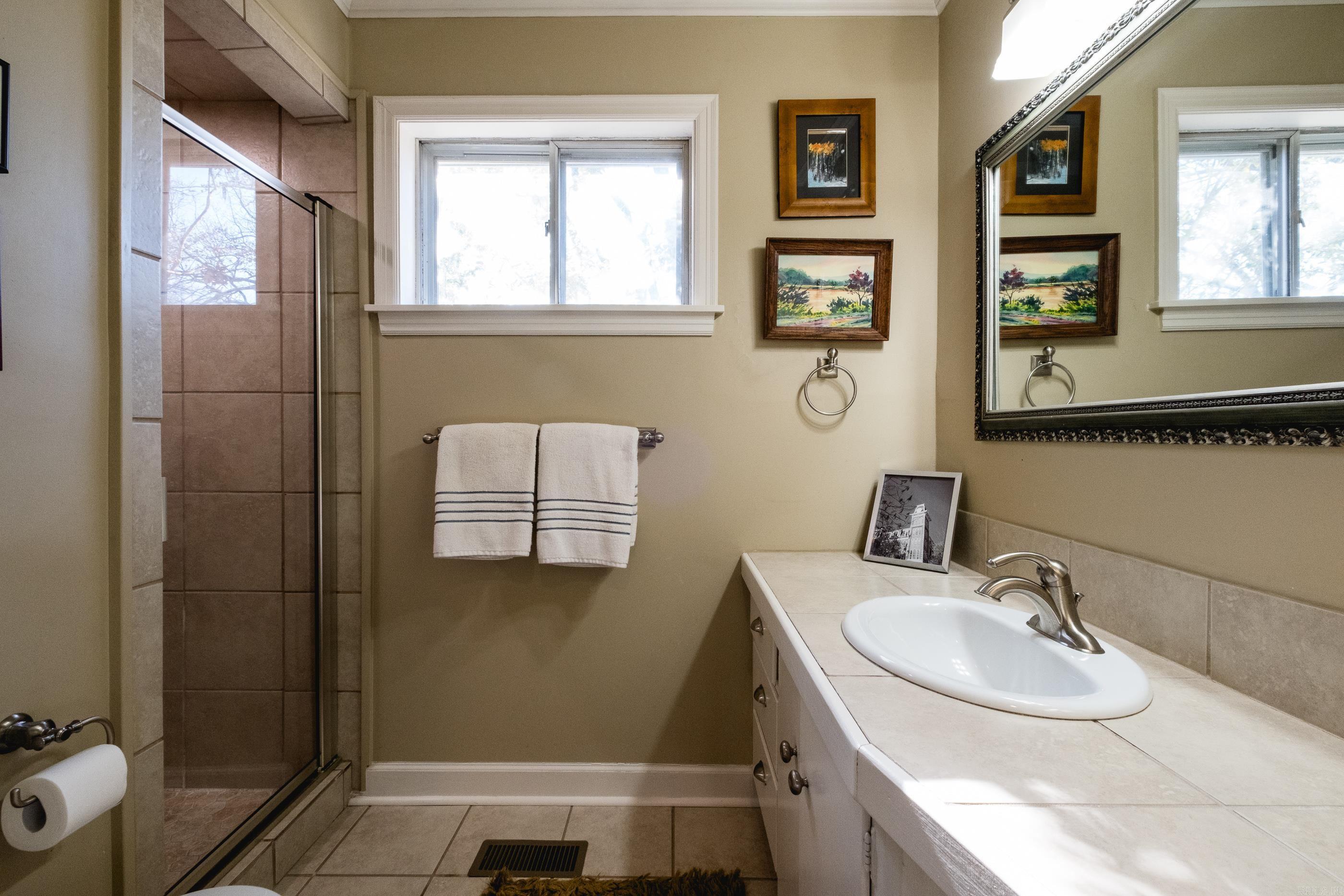 Mcintosh 2nd - Residential